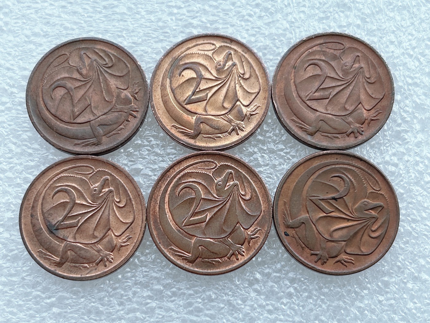 全场一元起拍 世界钱币散币场 第27期 80年代澳洲伊丽莎白二世2分伞蜥青铜币