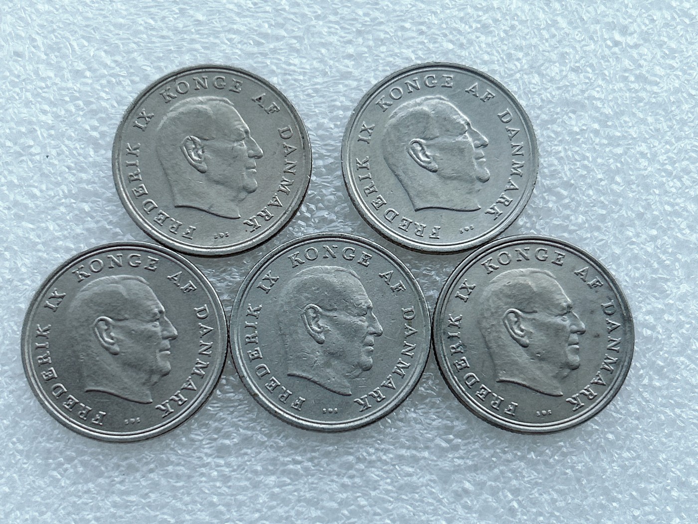 全场一元起拍 世界钱币散币场 第27期 丹麦1972年1克朗5枚 弗雷德里克九世