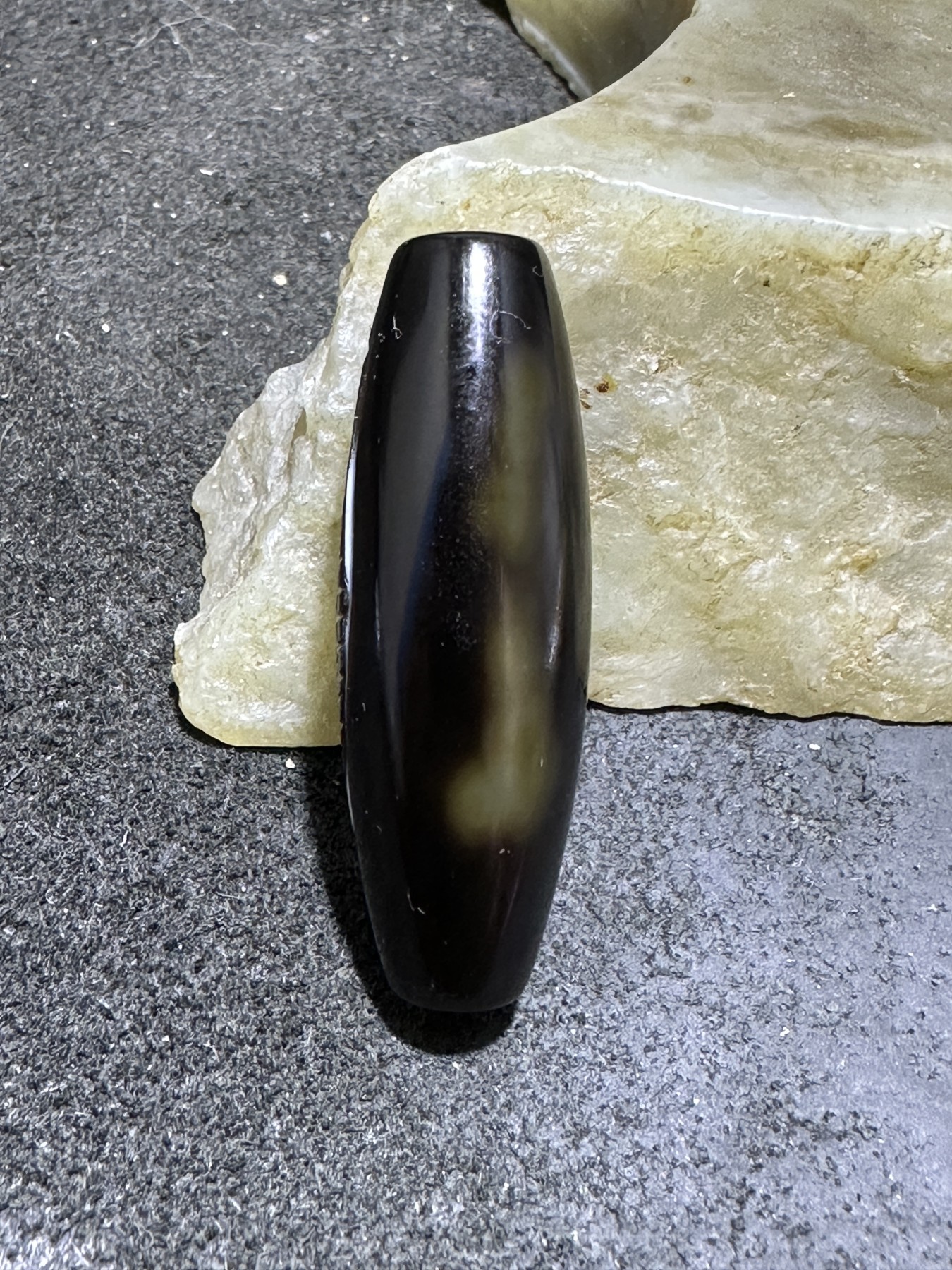 精品药师玛瑙手工雕刻富贵有鱼桶珠一颗