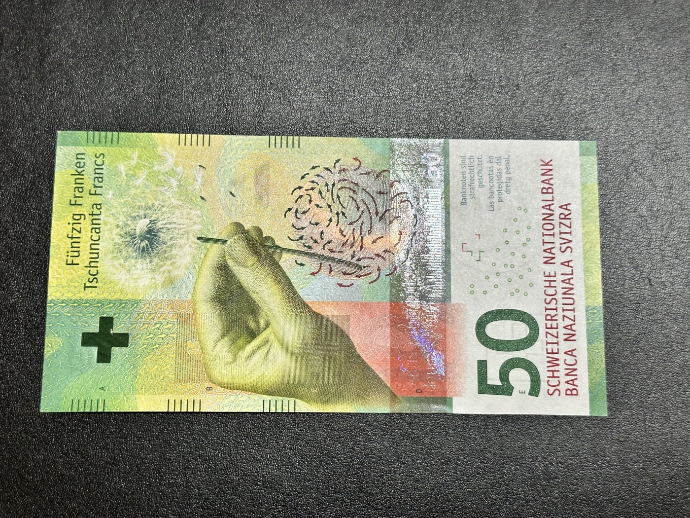 《外钞收藏家》第三百零二期（连拍第一场） 2015年瑞士最新版50法郎 全新UNC 尾99