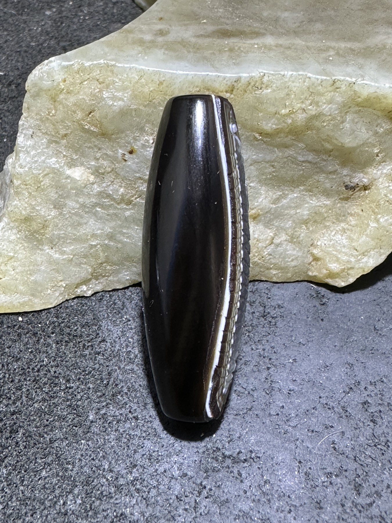 精品药师玛瑙手工雕刻富贵有鱼桶珠一颗