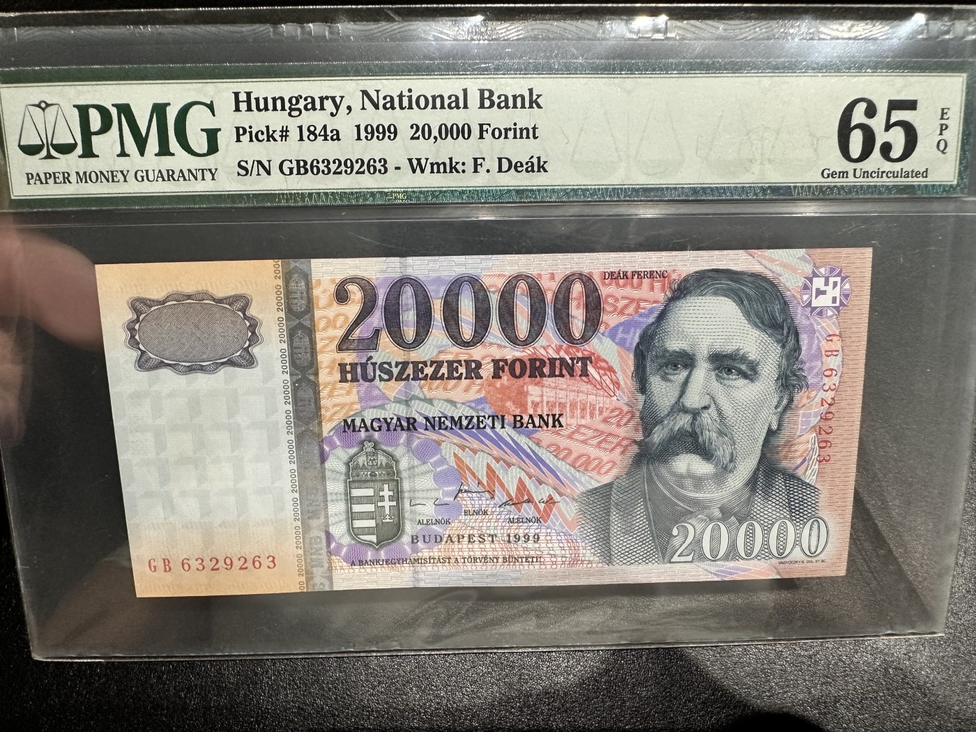 《外钞收藏家》第三百零二期（连拍第一场） 1999年匈牙利20000 PMG65 初版首序列