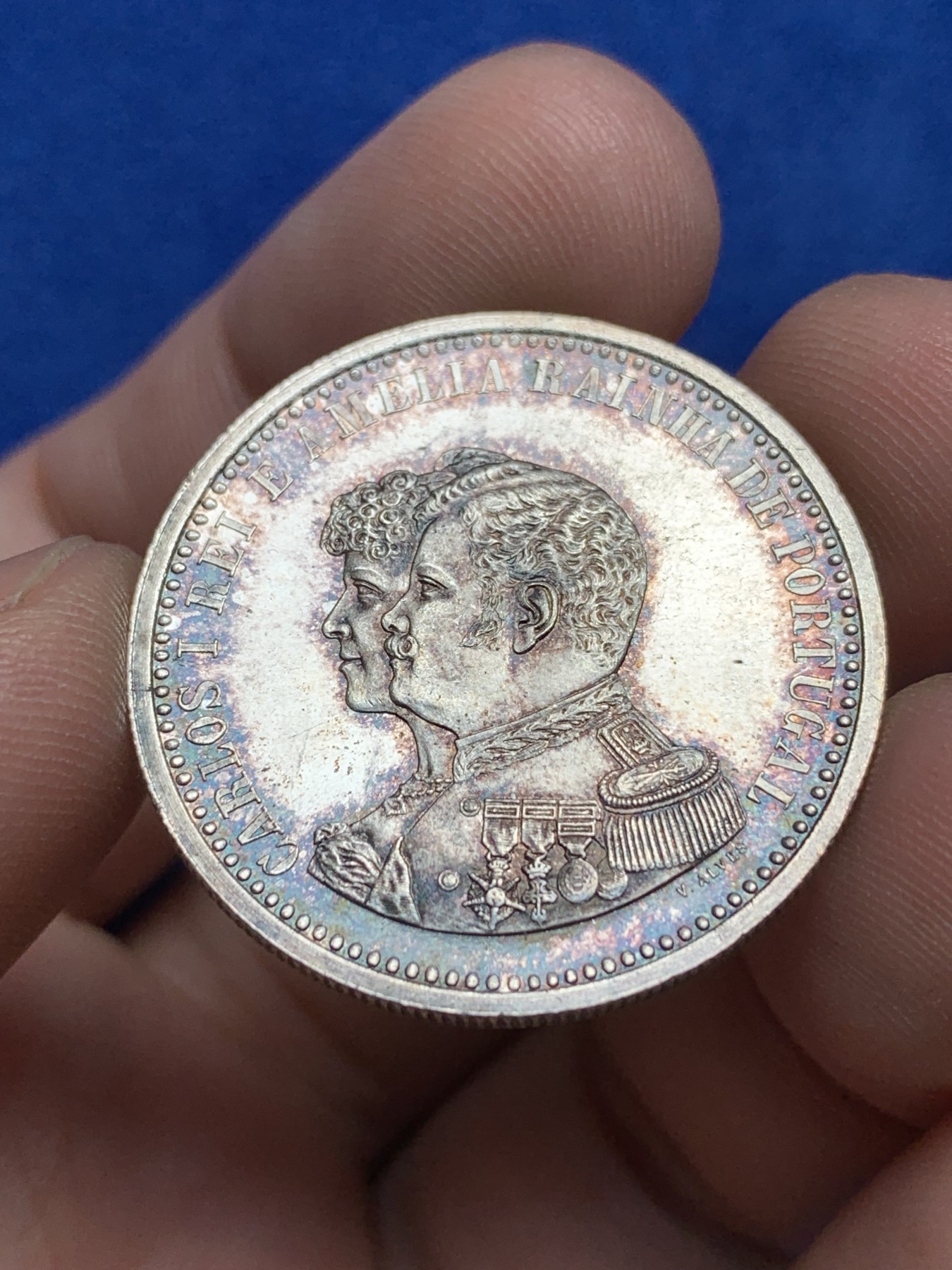 欢迎参加《竞宝斋》为国而庆 老张自藏专场 ，定制纪念章相赠 葡萄牙1898发现印度400周年500瑞斯银币 PL底板 深彩包浆