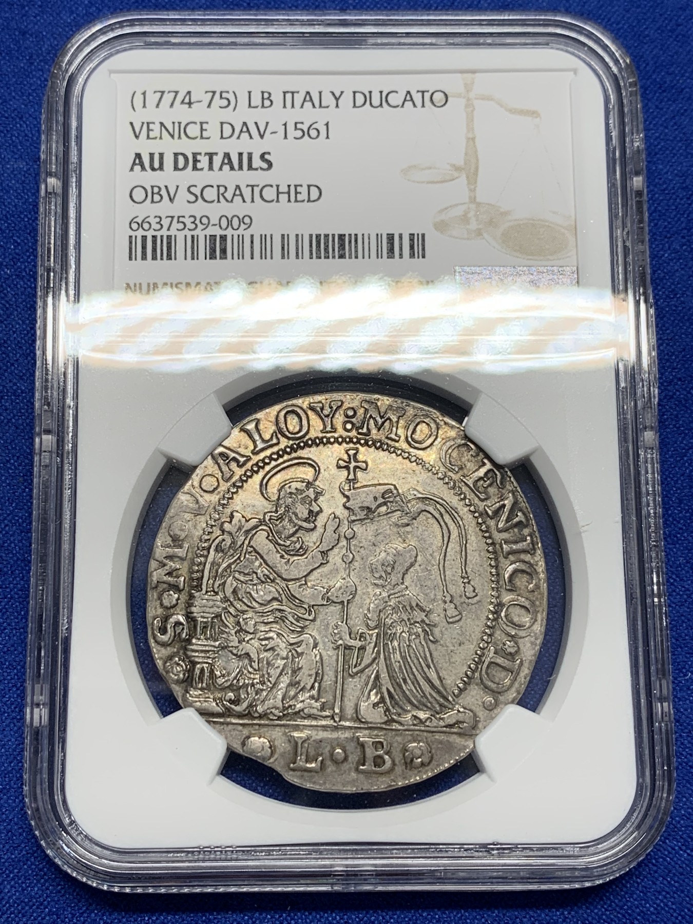 欢迎参加《竞宝斋》为国而庆 老张自藏专场 ，定制纪念章相赠 NGC AU 意大利 威尼斯 1774-1775年 飞狮大银币 稀少品种 包浆底光都非常好