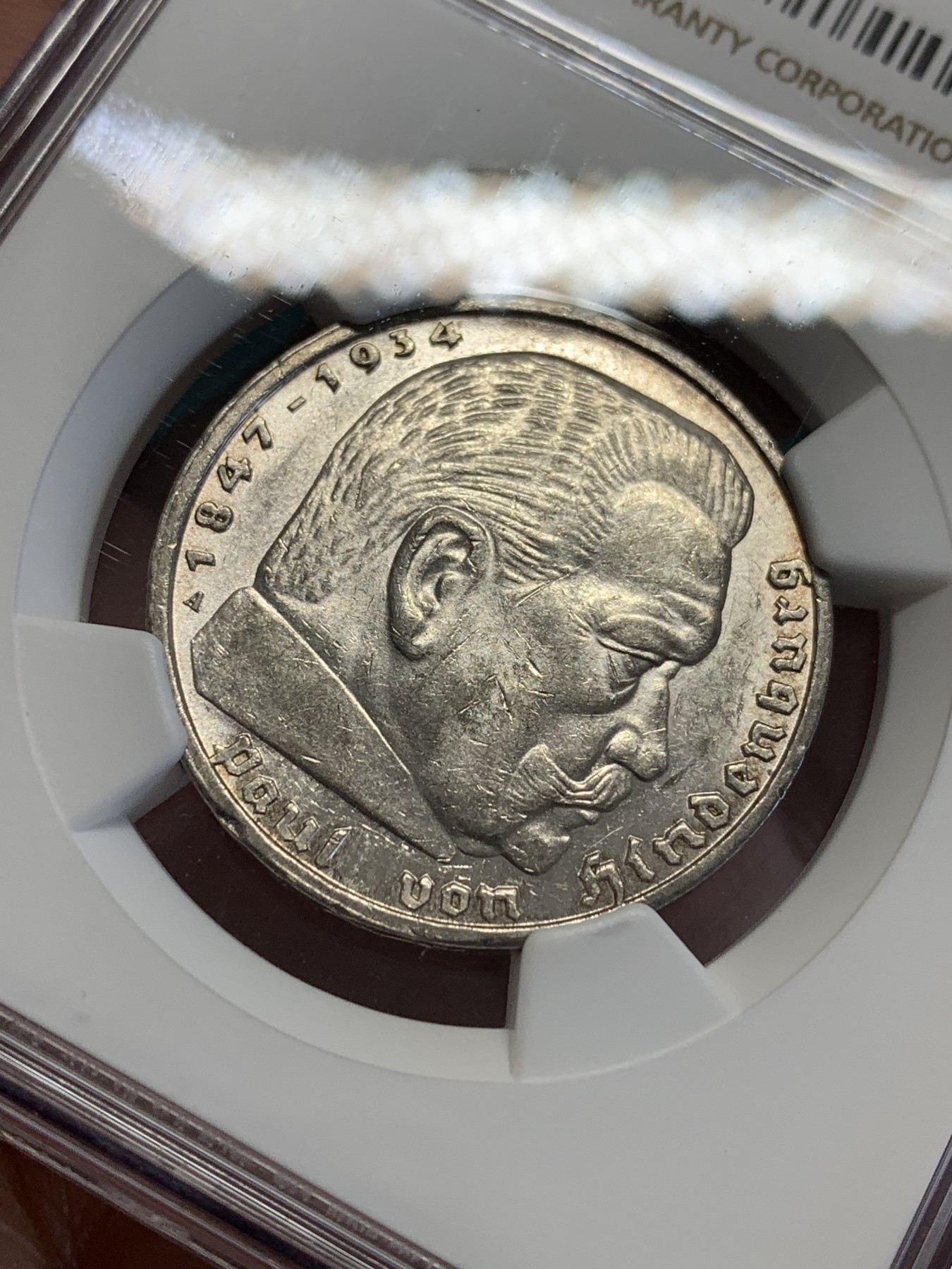 欢迎参加《竞宝斋》为国而庆 老张自藏专场 ，定制纪念章相赠 NGC AU58 德国 1939年 兴登堡 5马克银币 相对较少的年份