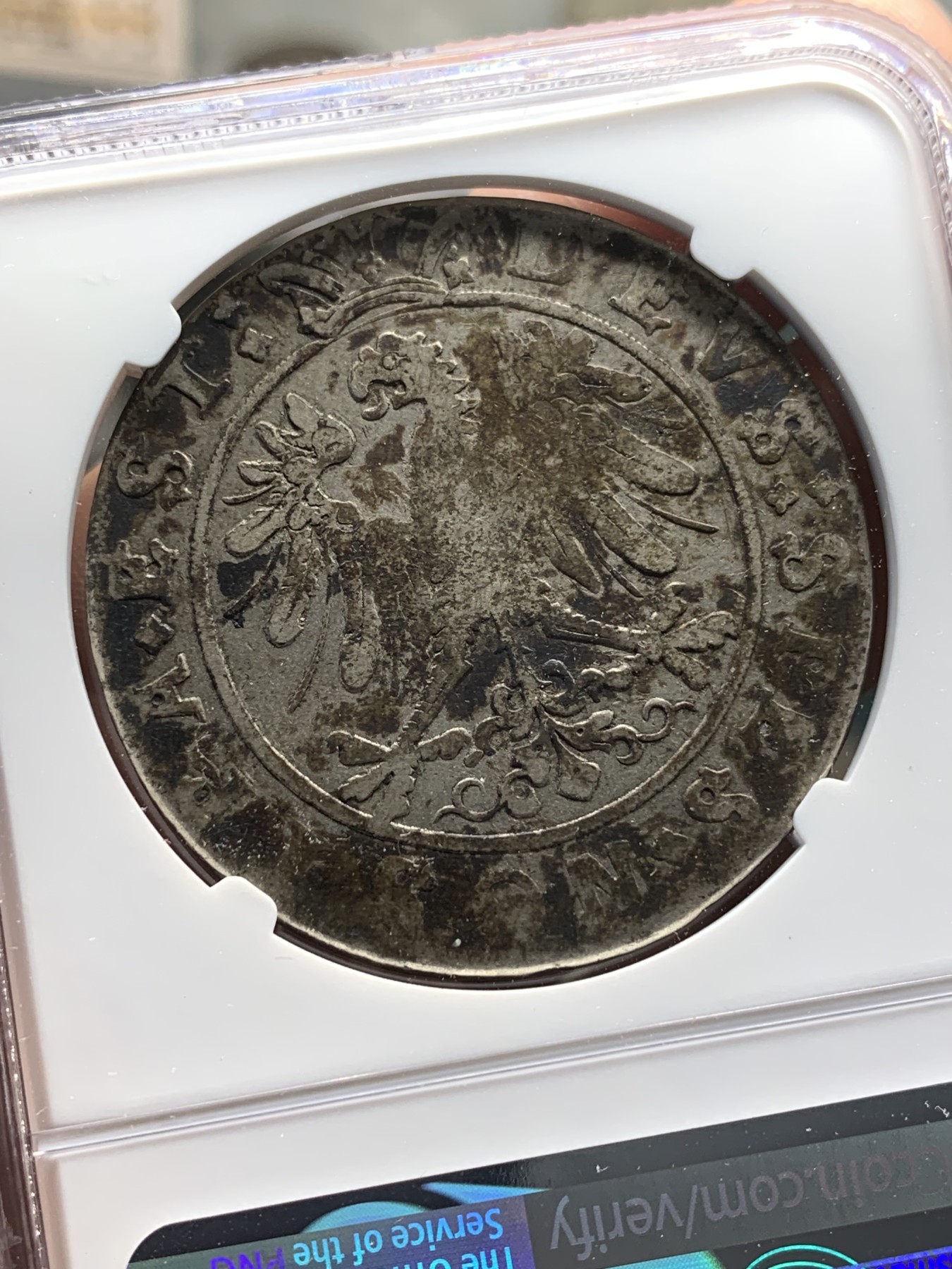 欢迎参加《竞宝斋》为国而庆 老张自藏专场 ，定制纪念章相赠 冠军分 NGC-VF30 瑞士 1623 瑞士沙夫豪森 泰勒大银币 冠军深打 包浆厚实 羊脸清晰 低评了