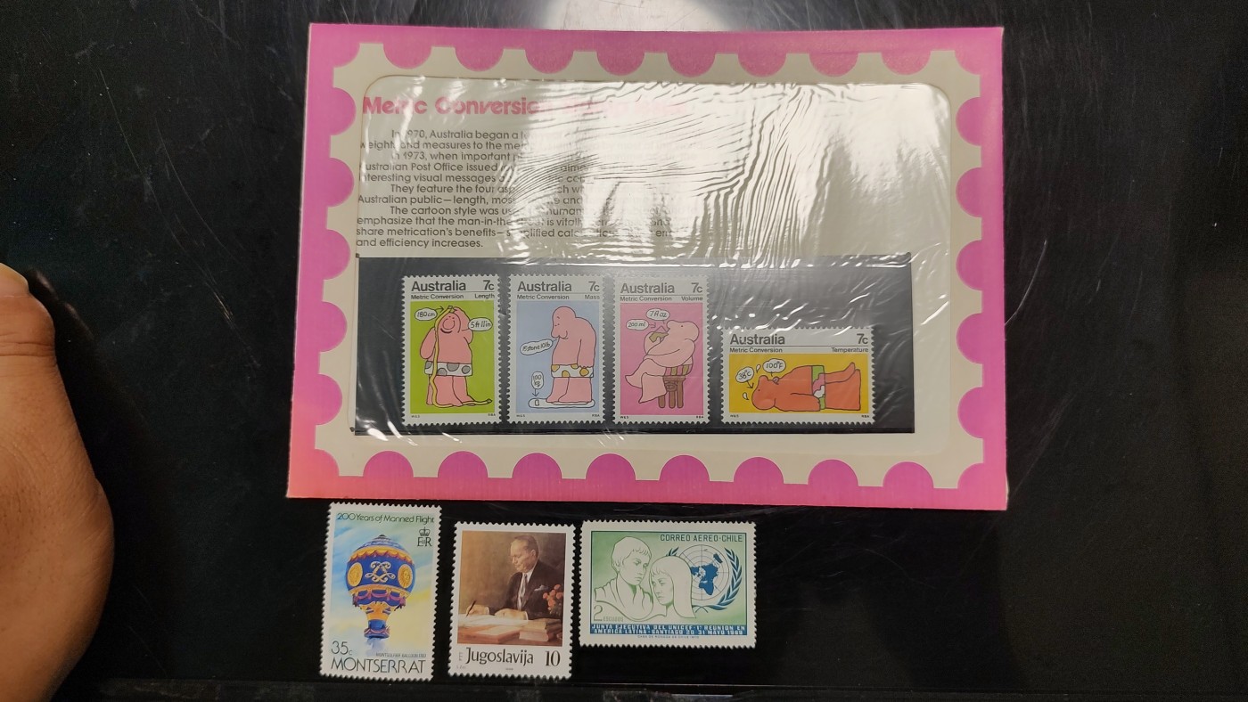 一月邮币社第四期拍卖国际邮票专场 澳大利亚套票带卡和新票几枚