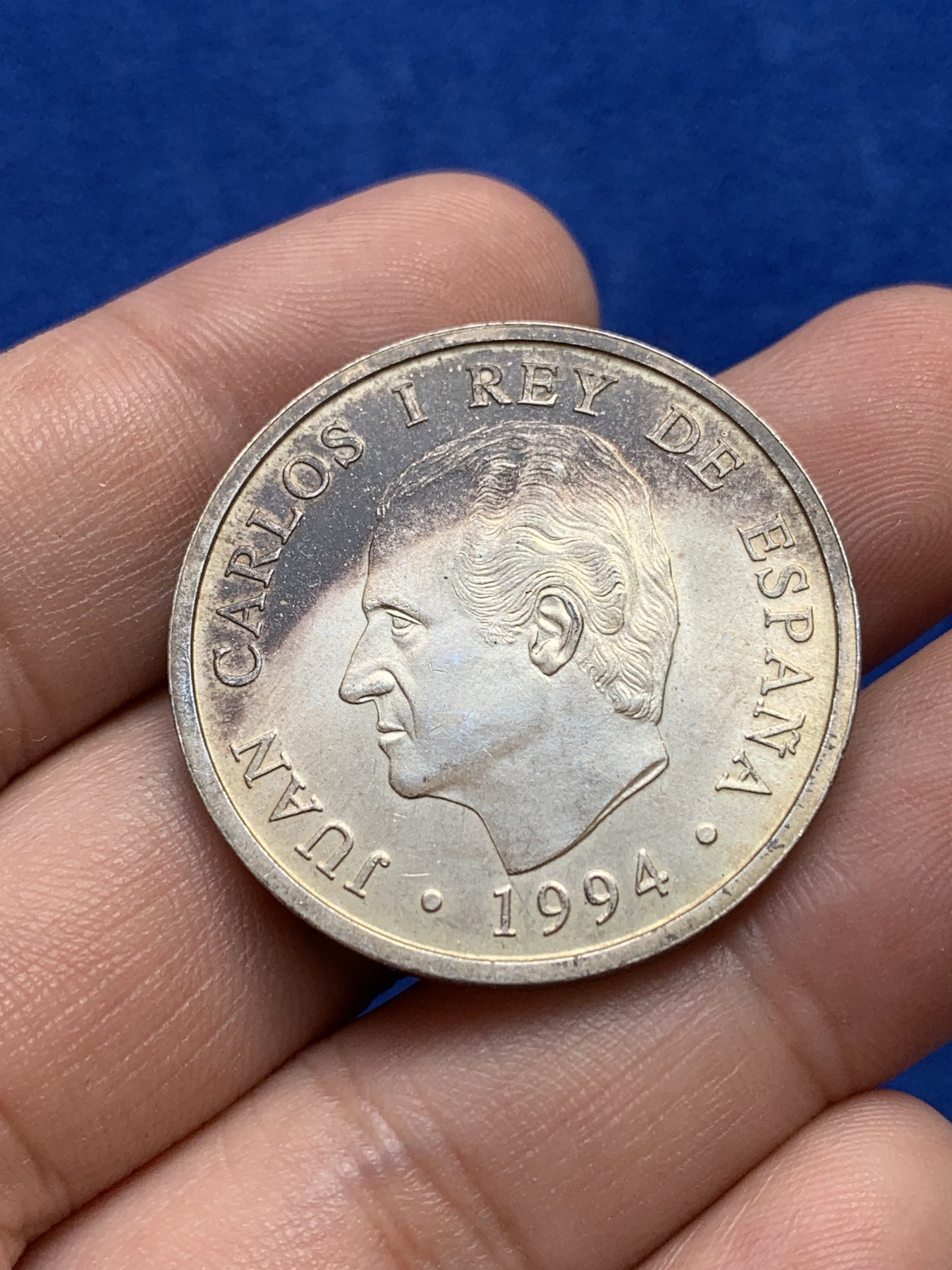 欢迎参加《竞宝斋》为国而庆 老张自藏专场 ，定制纪念章相赠 西班牙1994年 世界银行与国际货币组织年会纪念 2000比塞塔 银币 18克 925银