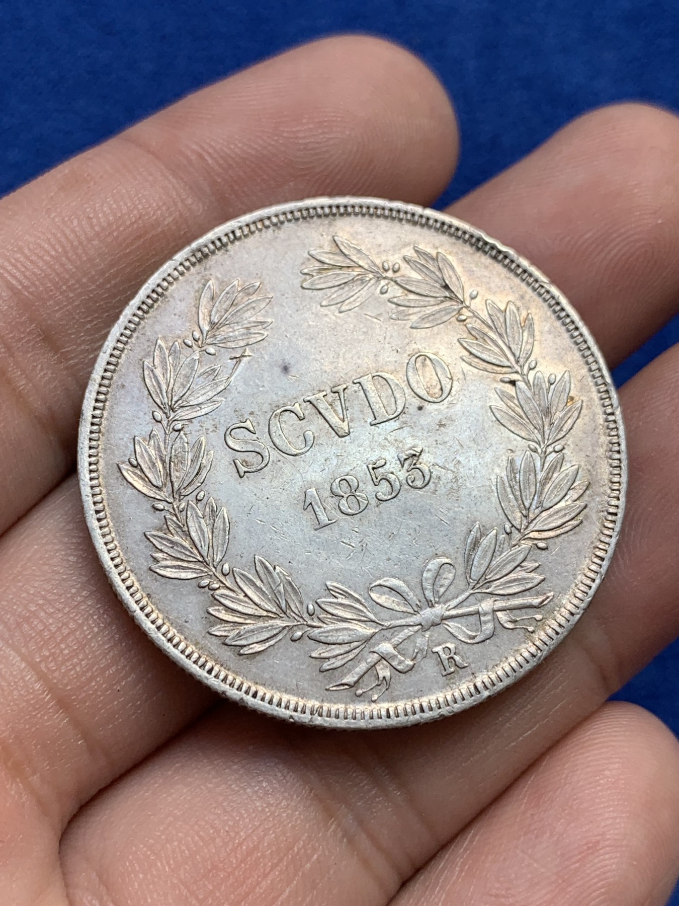 欢迎参加《竞宝斋》为国而庆 老张自藏专场 ，定制纪念章相赠 意大利教皇国1853年斯库多庇护九世大银币 底板光亮细节好