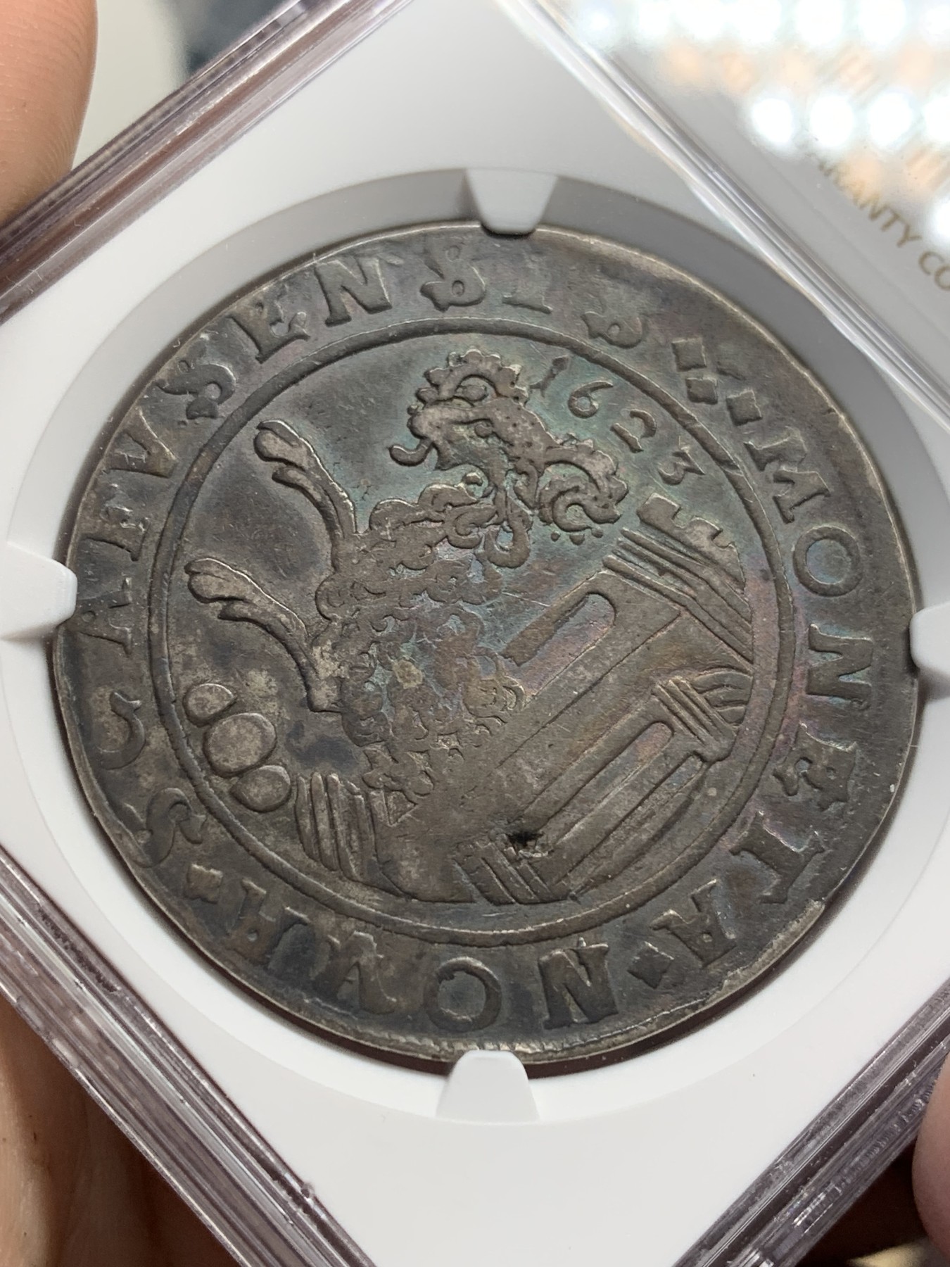 欢迎参加《竞宝斋》为国而庆 老张自藏专场 ，定制纪念章相赠 冠军分 NGC-VF30 瑞士 1623 瑞士沙夫豪森 泰勒大银币 冠军深打 包浆厚实 羊脸清晰 低评了