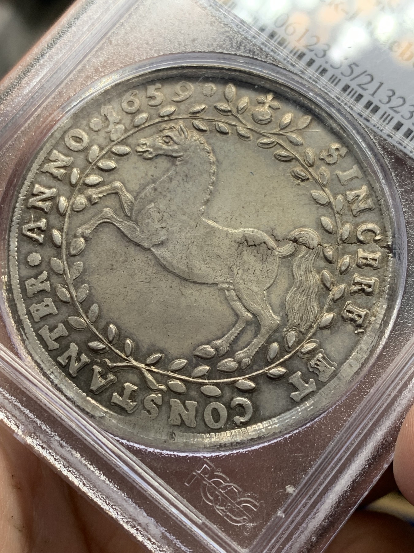 欢迎参加《竞宝斋》为国而庆 老张自藏专场 ，定制纪念章相赠 PCGS AU55 德国 布伦瑞克 1659年 飞马泰勒 早期大马 胖嘟嘟的 马脸无磨损 全深打 底光也漂亮