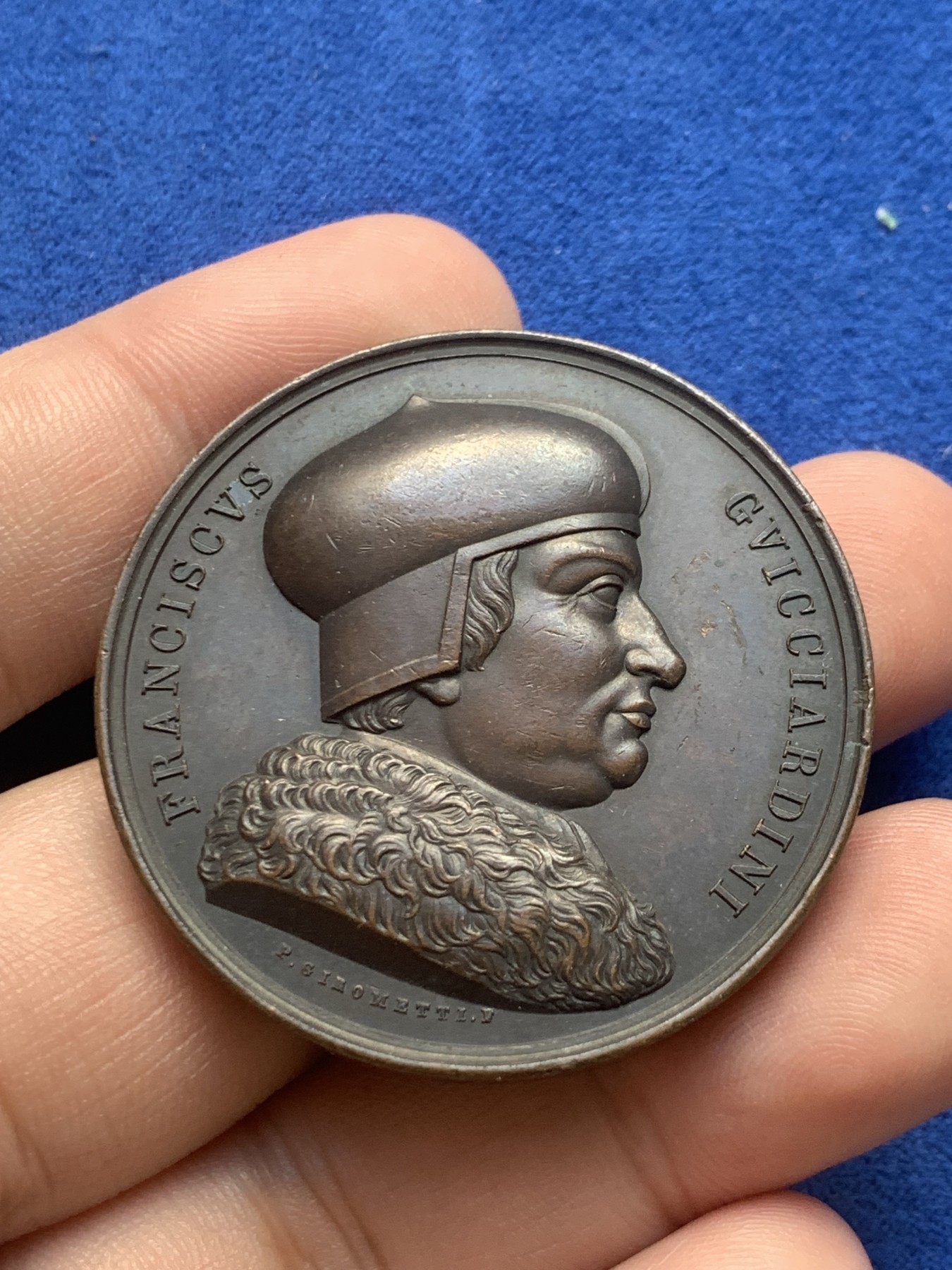 欢迎参加《竞宝斋》为国而庆 老张自藏专场 ，定制纪念章相赠 意大利 Girometti与Cerbara 作品 1850左右制作 大铜章9枚一组 单枚重量约49克41.6mm 巧克力包浆高浮雕 意大利的少见