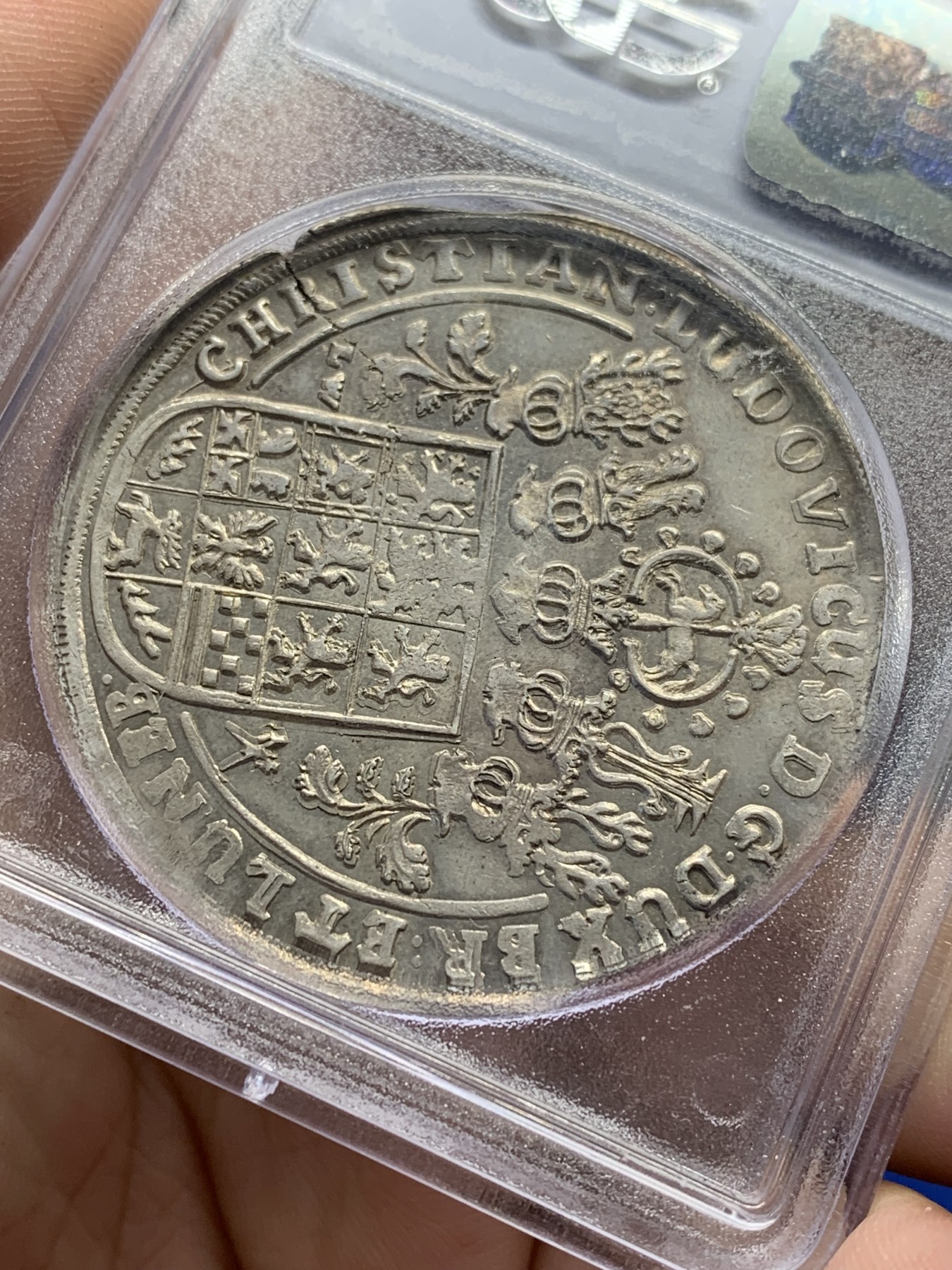 欢迎参加《竞宝斋》为国而庆 老张自藏专场 ，定制纪念章相赠 PCGS AU55 德国 布伦瑞克 1659年 飞马泰勒 早期大马 胖嘟嘟的 马脸无磨损 全深打 底光也漂亮