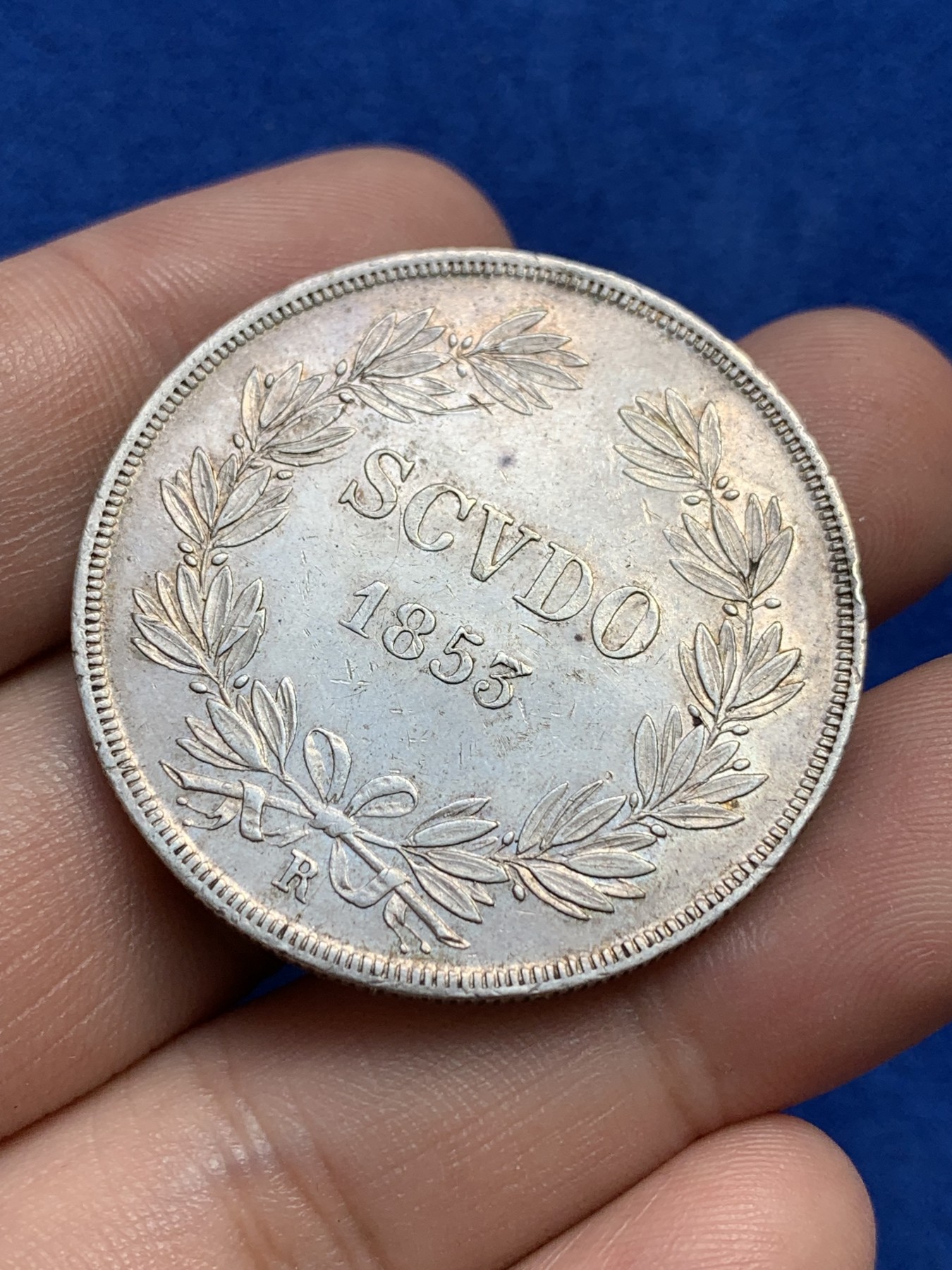 欢迎参加《竞宝斋》为国而庆 老张自藏专场 ，定制纪念章相赠 意大利教皇国1853年斯库多庇护九世大银币 底板光亮细节好