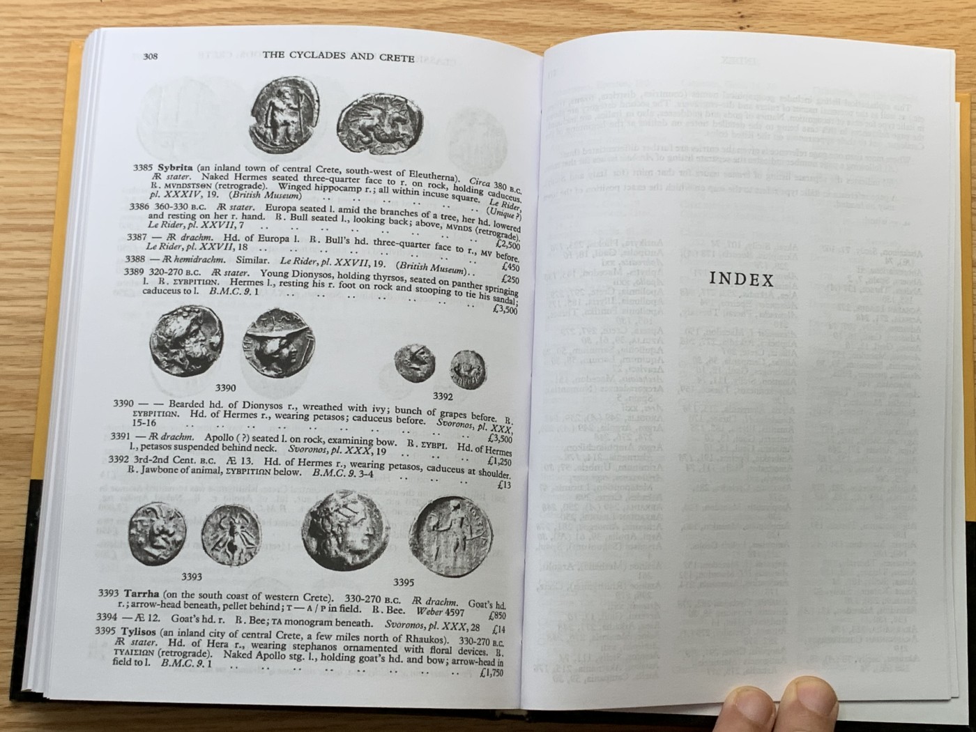 欢迎参加《竞宝斋》为国而庆 老张自藏专场 ，定制纪念章相赠 非原版 古希腊钱币目录 315页 0.6公斤 精装 多本随机发