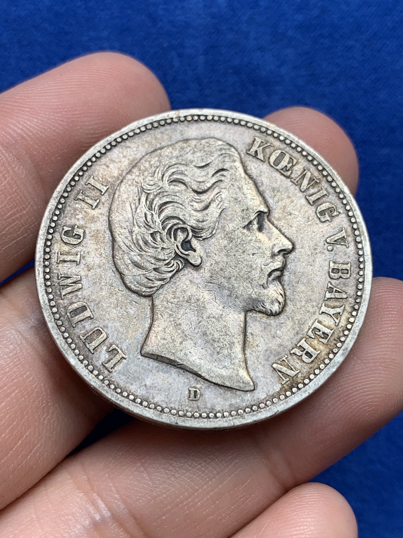 欢迎参加《竞宝斋》为国而庆 老张自藏专场 ，定制纪念章相赠 德国1874年巴代利亚路德维希二世5马克大银币 原味好品 细节很不错