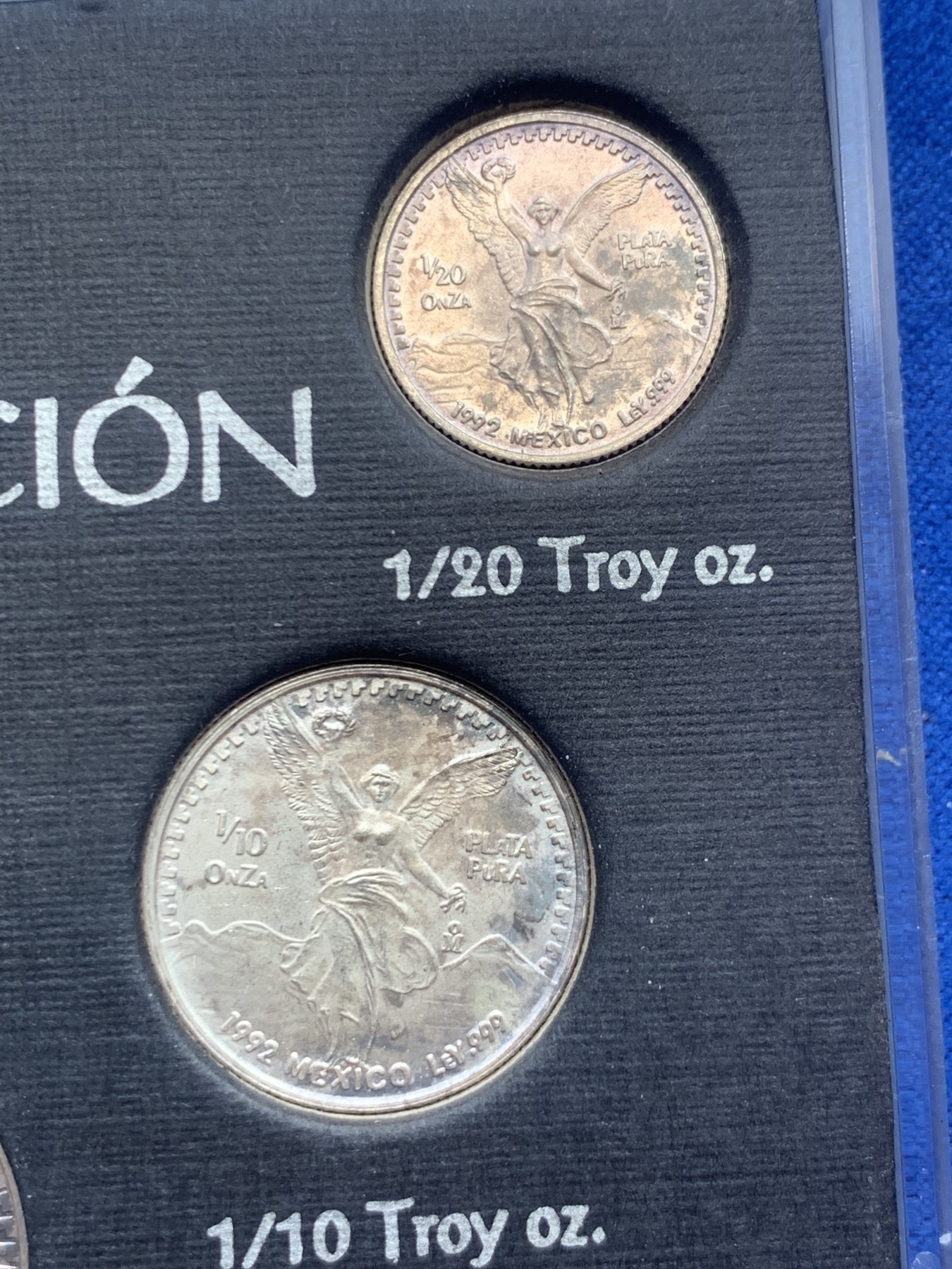 欢迎参加《竞宝斋》为国而庆 老张自藏专场 ，定制纪念章相赠 墨西哥 1992年 银币 5枚套 原盒原币包浆一致 全部999银 各面值BU 难得