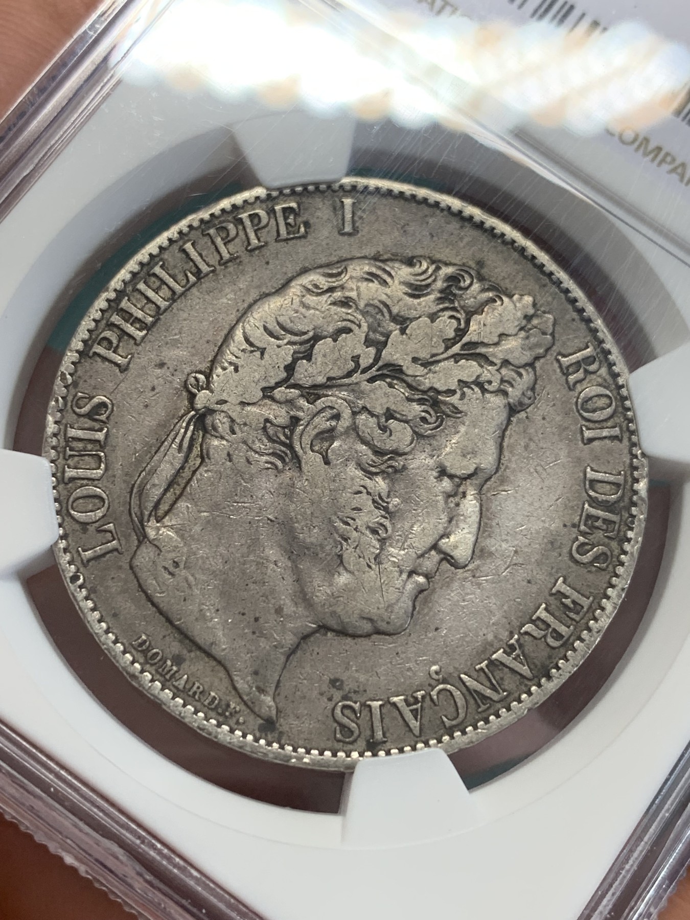 欢迎参加《竞宝斋》为国而庆 老张自藏专场 ，定制纪念章相赠 NGC XF 法国 1846 W版 菲利普 5法郎银币 原味包浆 自然流通 可以有分的