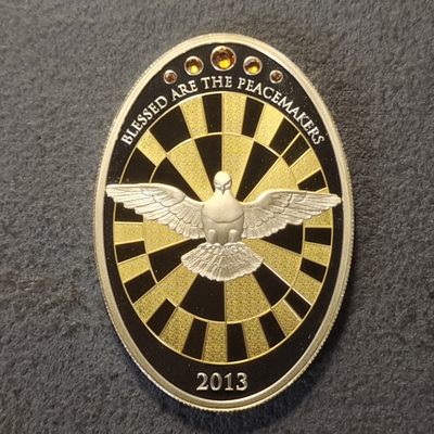 0起1加-纯粹捡漏拍-242双节炸场包邮连拍第六场流淌着奶和蜜的土地 - 【少见】库克群岛2013年5元梵蒂冈圣彼得大教堂花窗银镀金带镶嵌异形精制纪念银币-量5000