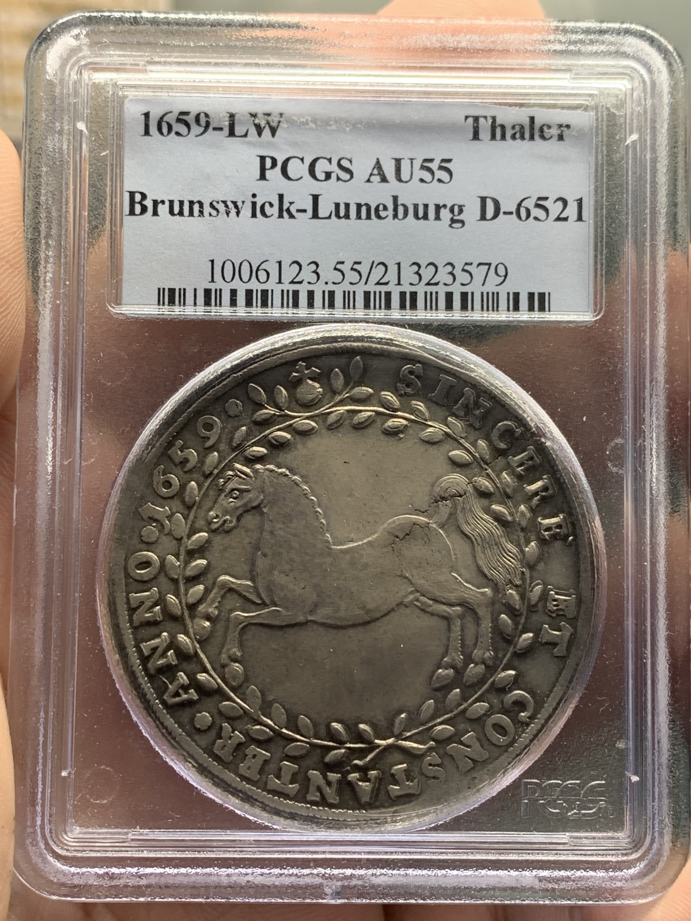 欢迎参加《竞宝斋》为国而庆 老张自藏专场 ，定制纪念章相赠 PCGS AU55 德国 布伦瑞克 1659年 飞马泰勒 早期大马 胖嘟嘟的 马脸无磨损 全深打 底光也漂亮