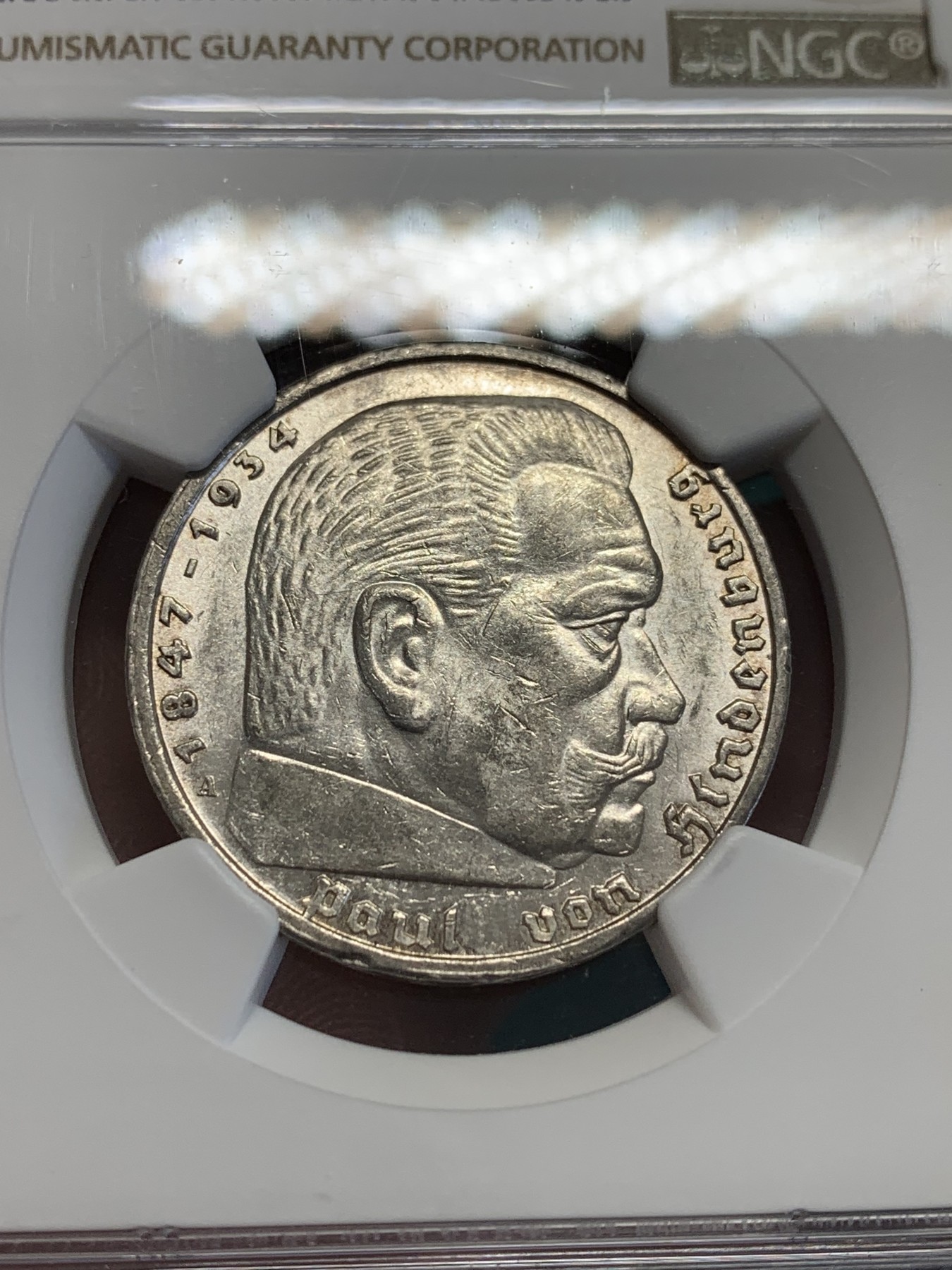 欢迎参加《竞宝斋》为国而庆 老张自藏专场 ，定制纪念章相赠 NGC AU58 德国 1939年 兴登堡 5马克银币 相对较少的年份