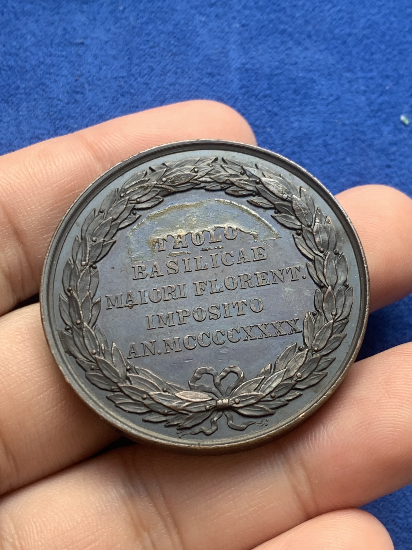 欢迎参加《竞宝斋》为国而庆 老张自藏专场 ，定制纪念章相赠 意大利 Girometti与Cerbara 作品 1850左右制作 大铜章9枚一组 单枚重量约49克41.6mm 巧克力包浆高浮雕 意大利的少见