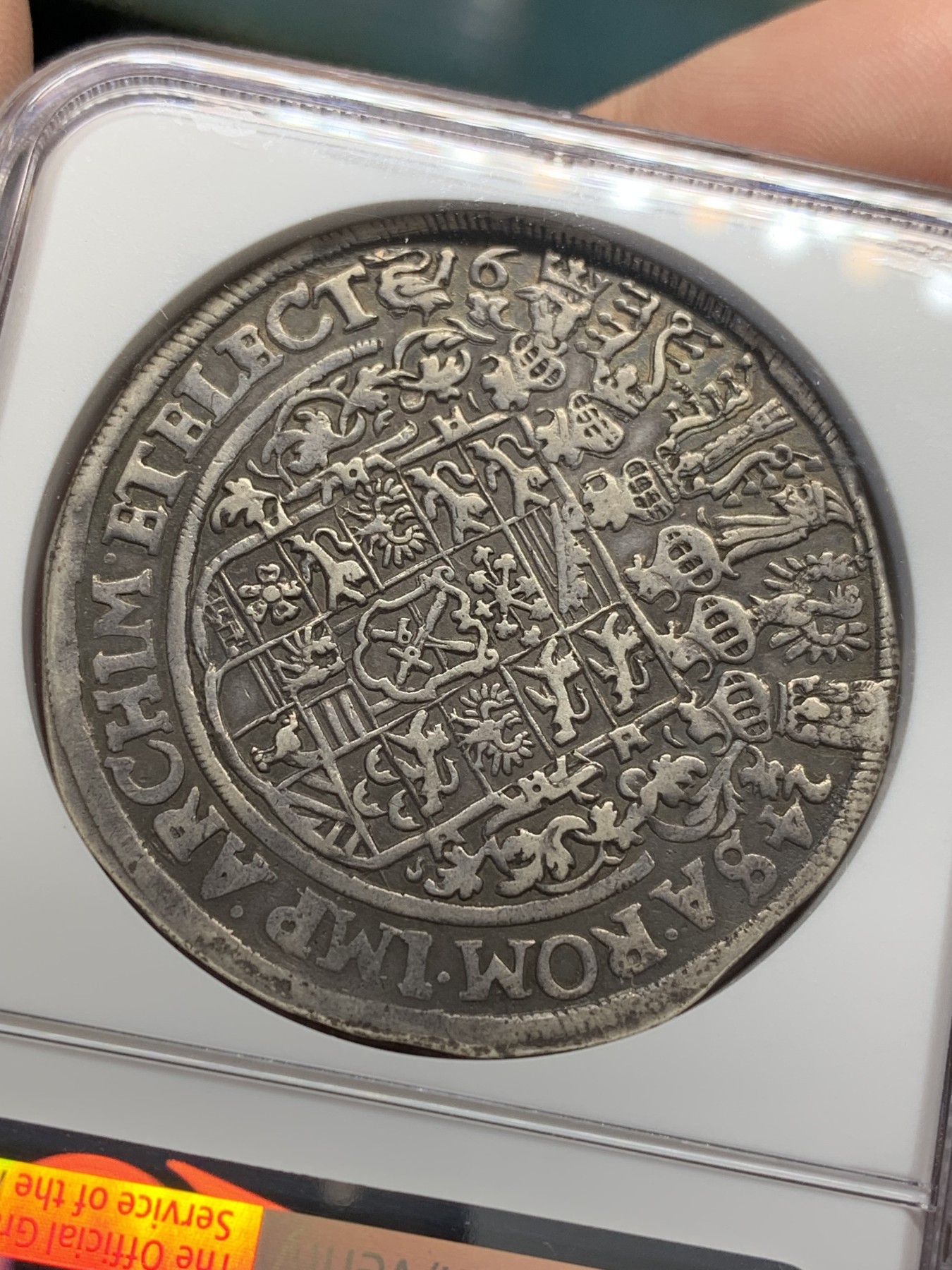 欢迎参加《竞宝斋》为国而庆 老张自藏专场 ，定制纪念章相赠 NGC XF40 德国 1624年 萨克森  武士泰勒 大银币 细节好 全深打 一见欢喜的状态