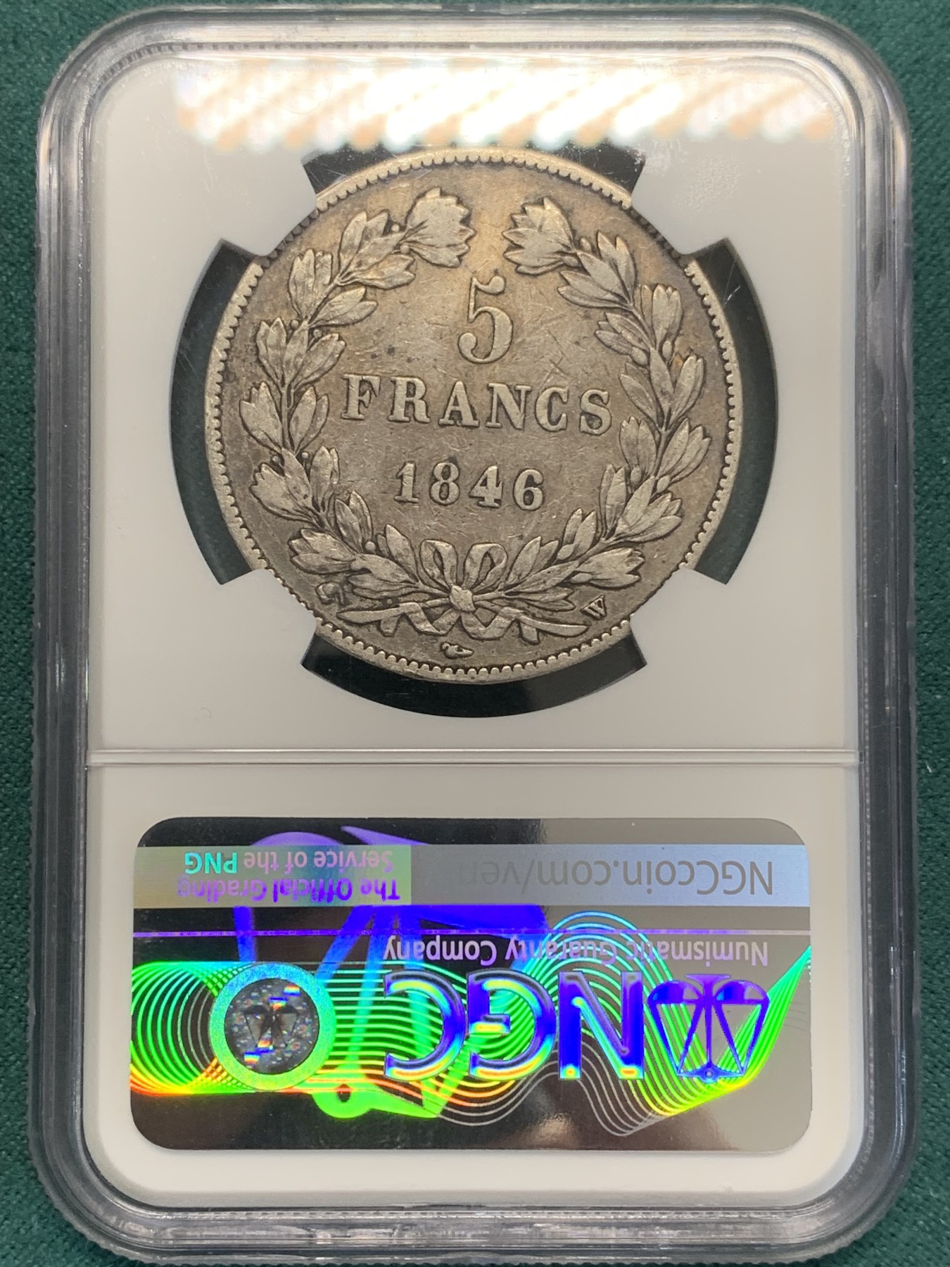 欢迎参加《竞宝斋》为国而庆 老张自藏专场 ，定制纪念章相赠 NGC XF 法国 1846 W版 菲利普 5法郎银币 原味包浆 自然流通 可以有分的