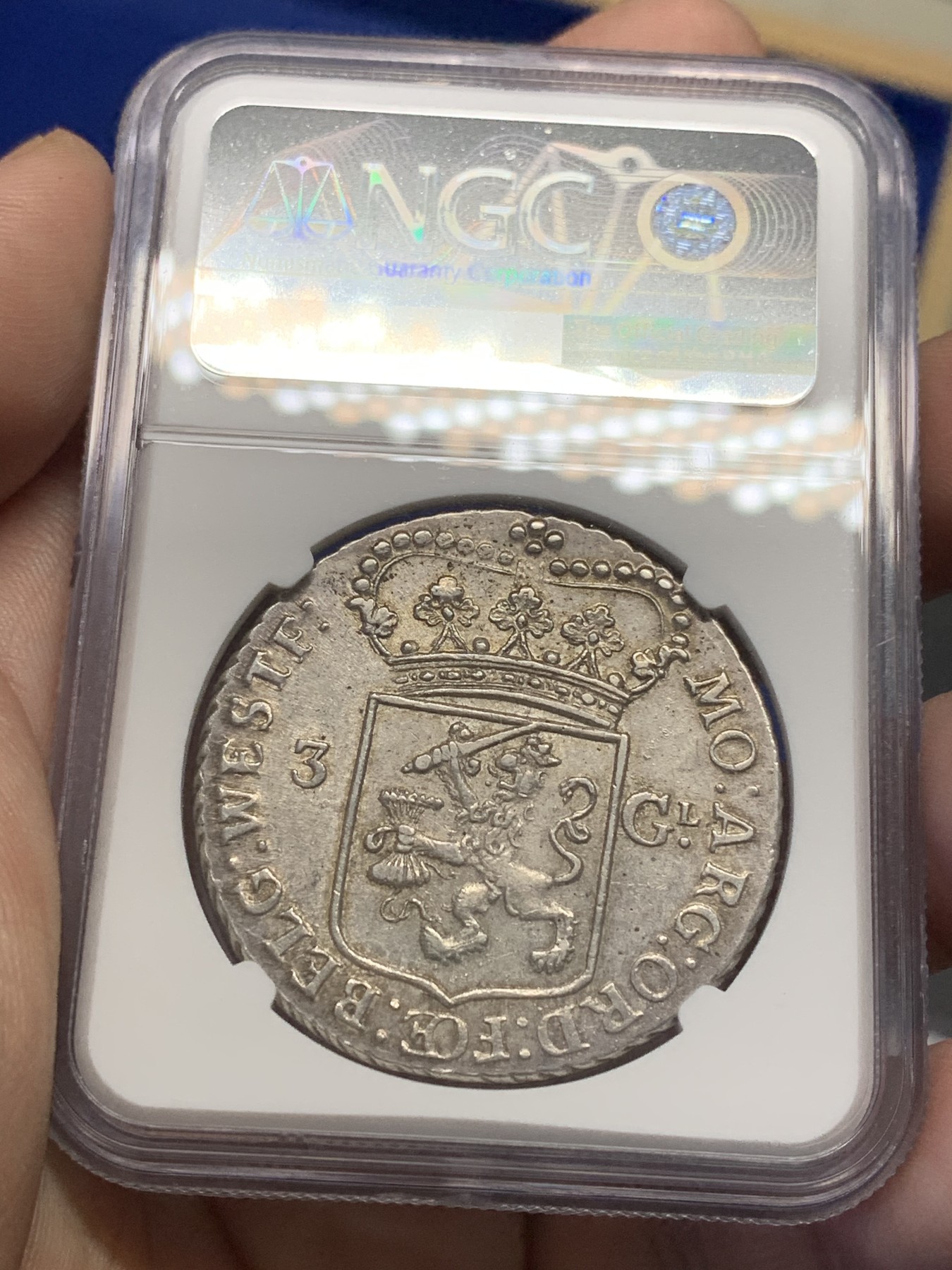 欢迎参加《竞宝斋》为国而庆 老张自藏专场 ，定制纪念章相赠 NGC AU55 荷兰 西弗里斯兰省 1792年 3G 女站人大银币 整体深俊 西弗里斯兰特点便是脸部弱打 独具风味