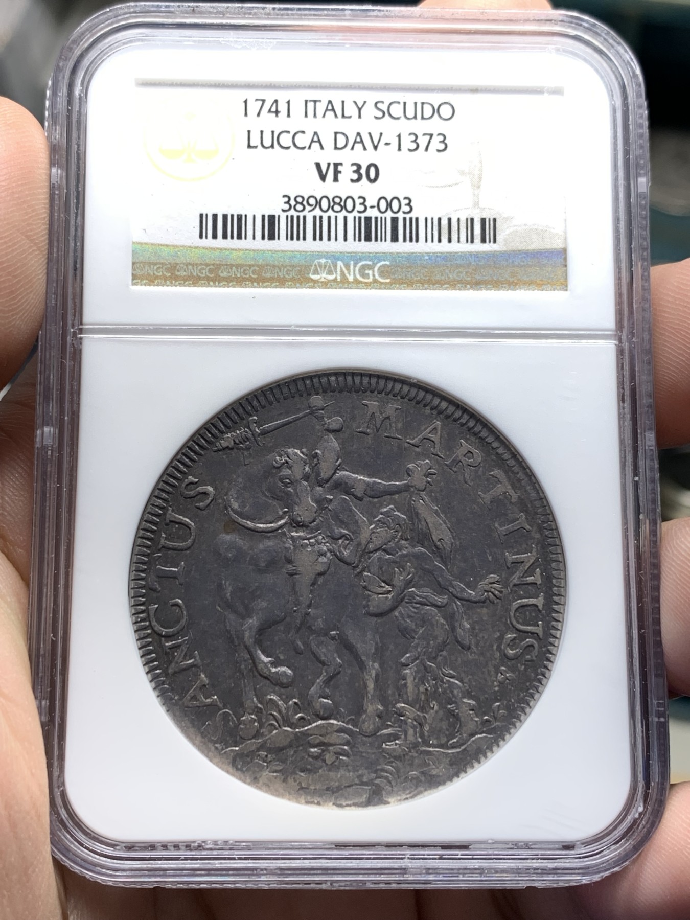 欢迎参加《竞宝斋》为国而庆 老张自藏专场 ，定制纪念章相赠 NGC VF30 意大利 卢卡 1741年 赠斗篷 埃斯库多 大银币 原味状态 打制的非常不错了