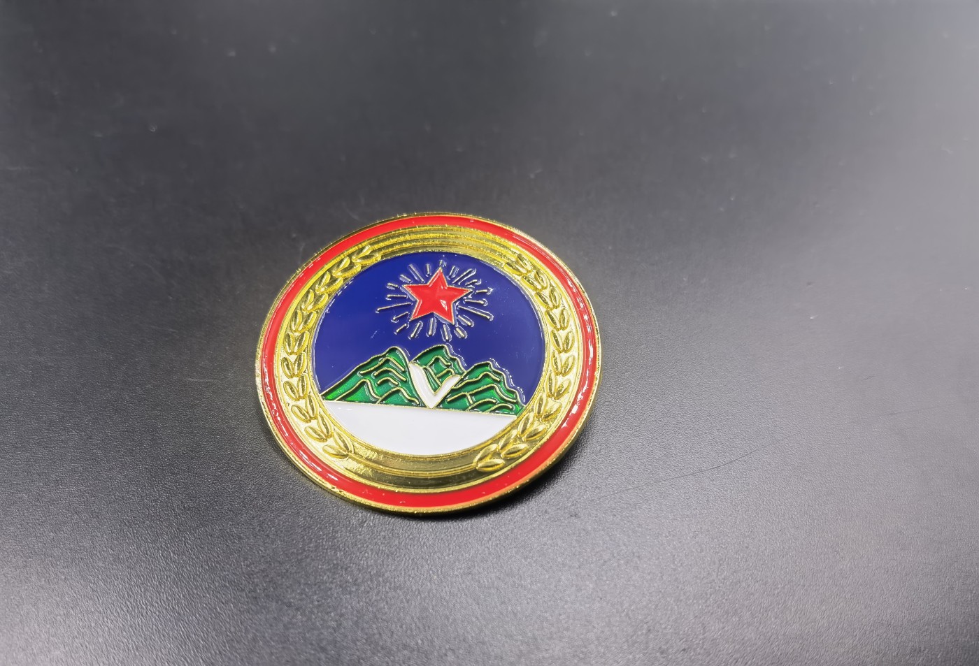 全场0起 大陆勋赏俱乐部第六期拍卖 缅甸佤邦帽徽