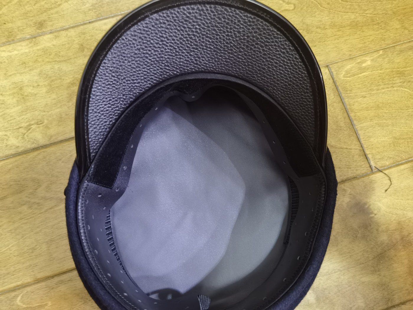 全场0起 大陆勋赏俱乐部第六期拍卖 HKP督察级大檐帽（头围58厘米）