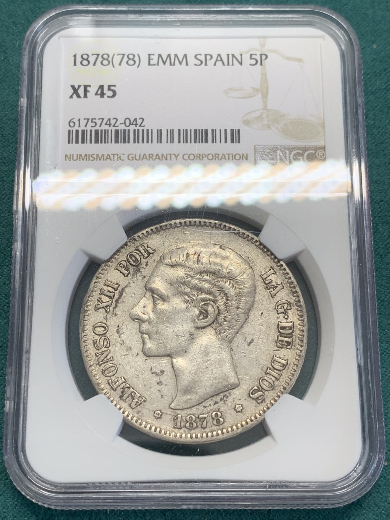 欢迎参加《竞宝斋》为国而庆 老张自藏专场 ，定制纪念章相赠 NGC XF45 西班牙 1878年 阿方索十二世 5比塞塔银币 原味包浆带底光