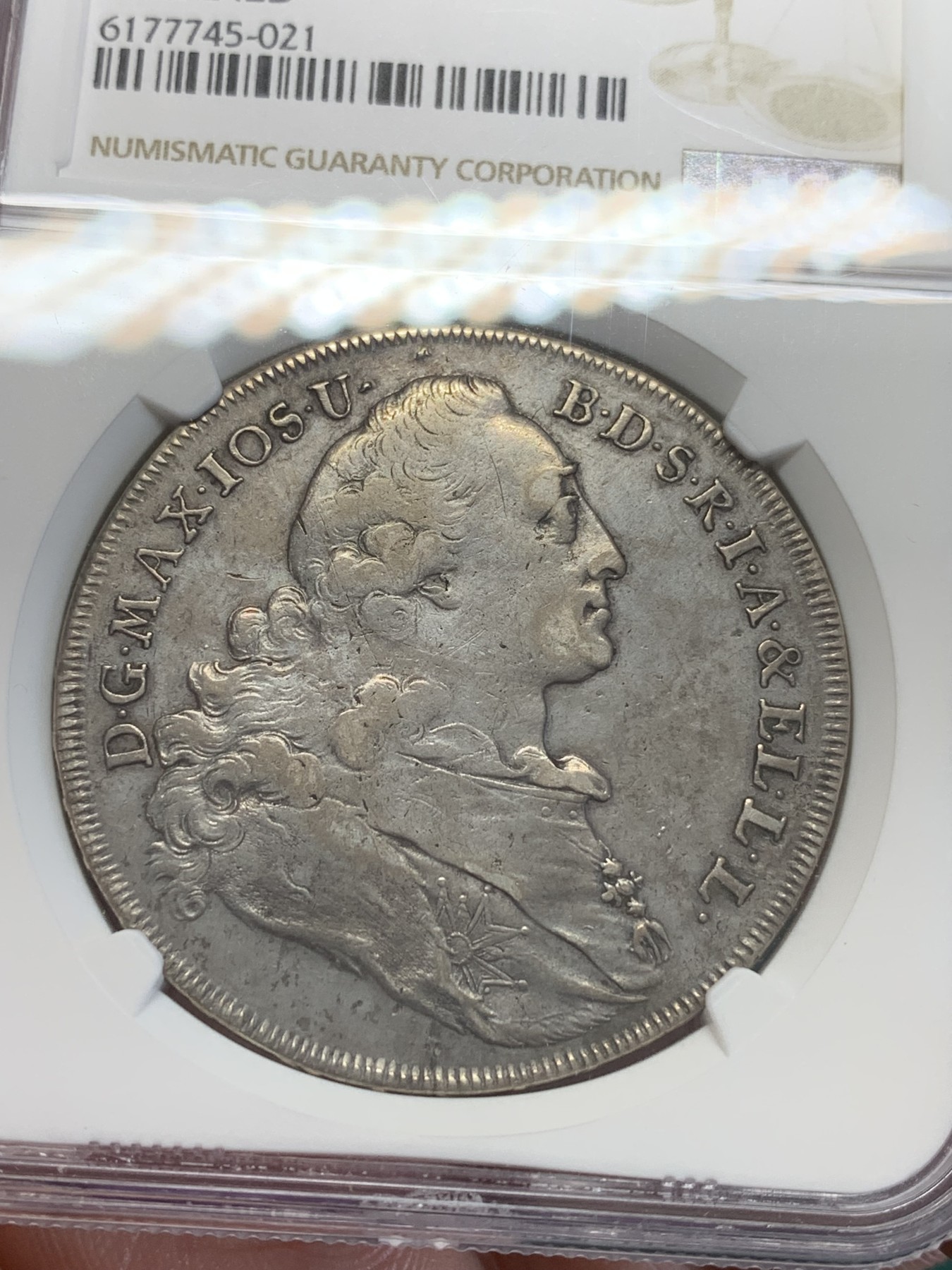 欢迎参加《竞宝斋》为国而庆 老张自藏专场 ，定制纪念章相赠 NGC XF 德国 1772年巴伐利亚 抱婴泰勒大银币 性价比品种 主打一个实惠