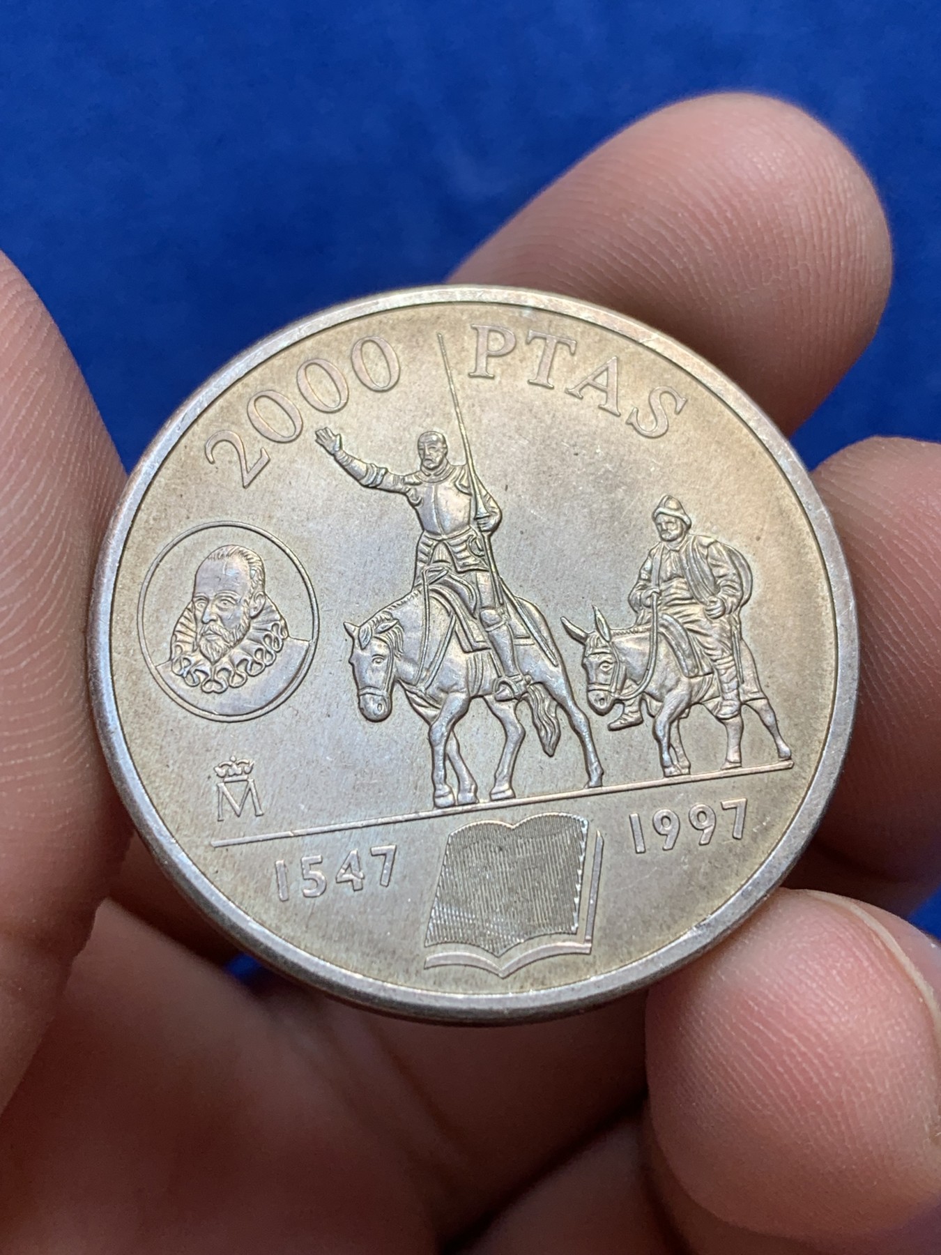 欢迎参加《竞宝斋》为国而庆 老张自藏专场 ，定制纪念章相赠 西班牙 1997年 堂·吉诃德250周年 2000比塞塔 18克 0.925银