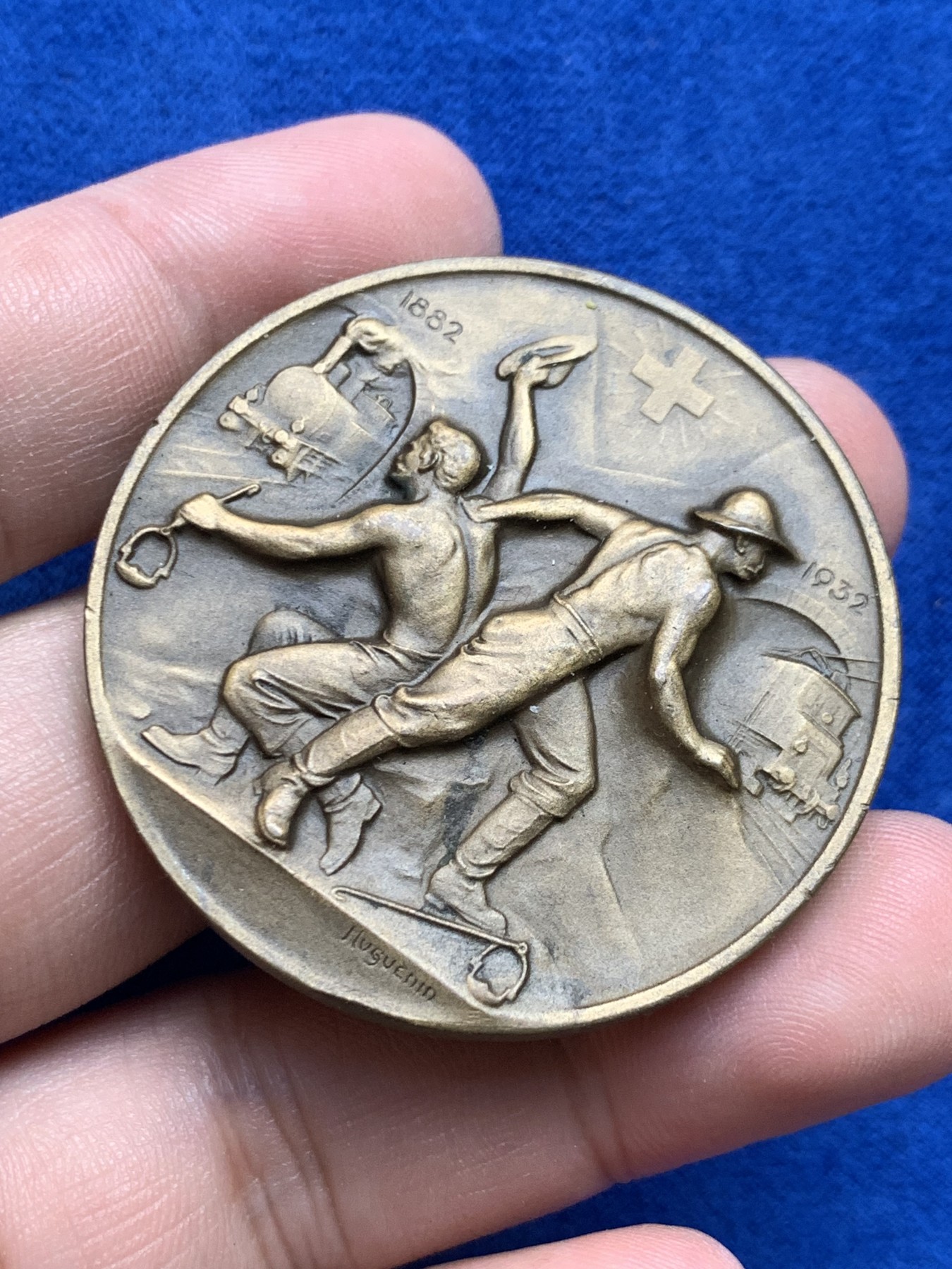 欢迎参加《竞宝斋》为国而庆 老张自藏专场 ，定制纪念章相赠 瑞士1882-1932 戈特哈德隧道 纪念铜章 42.6克 45.3mm 少见品种 能查到的成交记录分别为 64美元和155美元