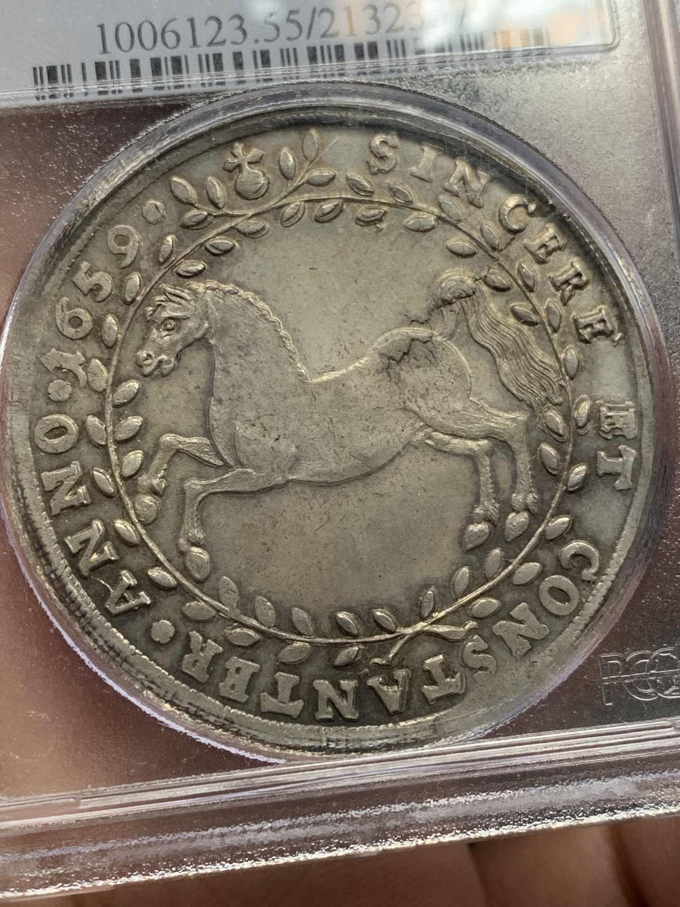 欢迎参加《竞宝斋》为国而庆 老张自藏专场 ，定制纪念章相赠 PCGS AU55 德国 布伦瑞克 1659年 飞马泰勒 早期大马 胖嘟嘟的 马脸无磨损 全深打 底光也漂亮