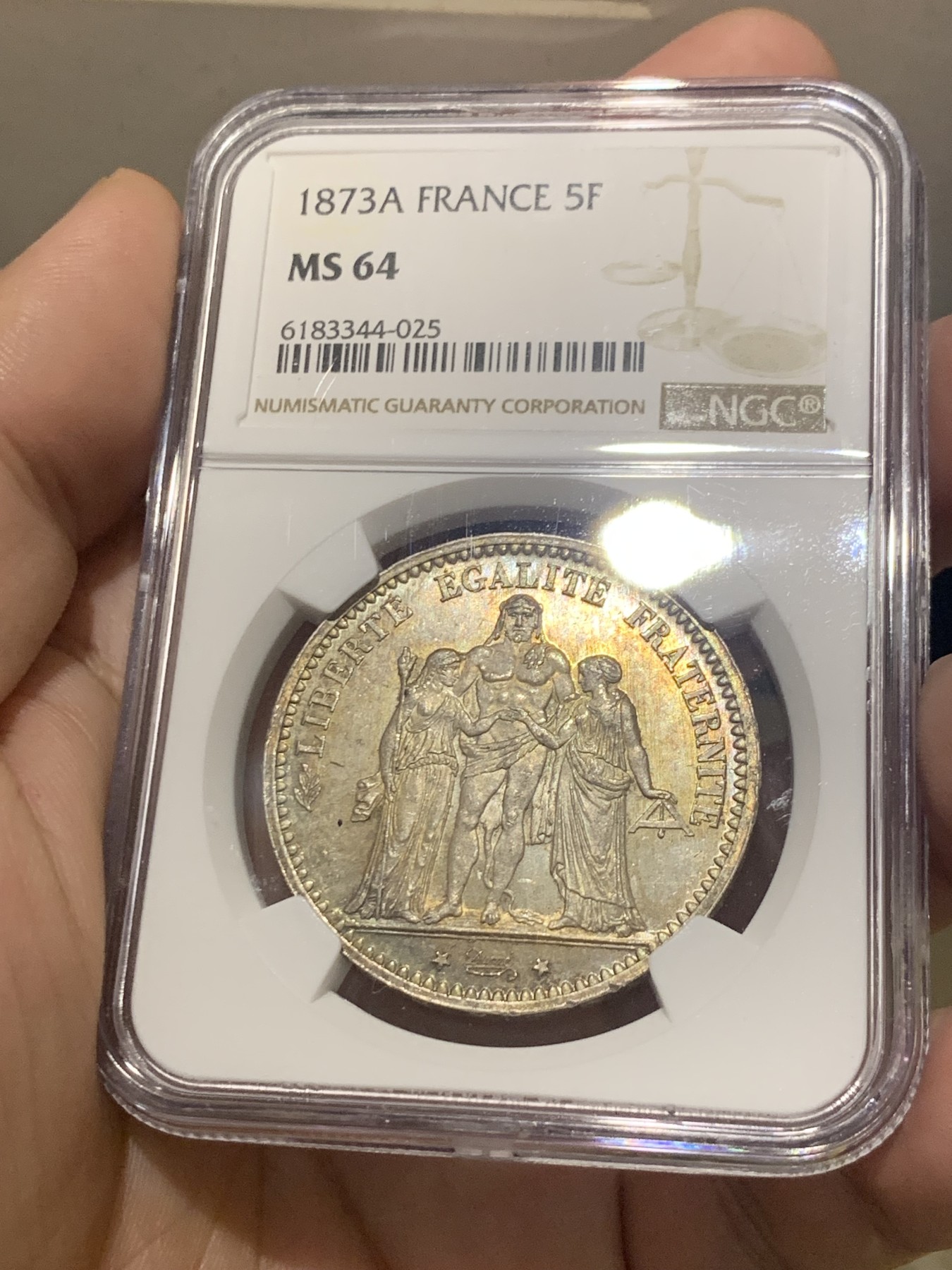 欢迎参加《竞宝斋》为国而庆 老张自藏专场 ，定制纪念章相赠 NGC MS64 法国 1873年 大力神5法郎银币 双面五彩 状态没的说