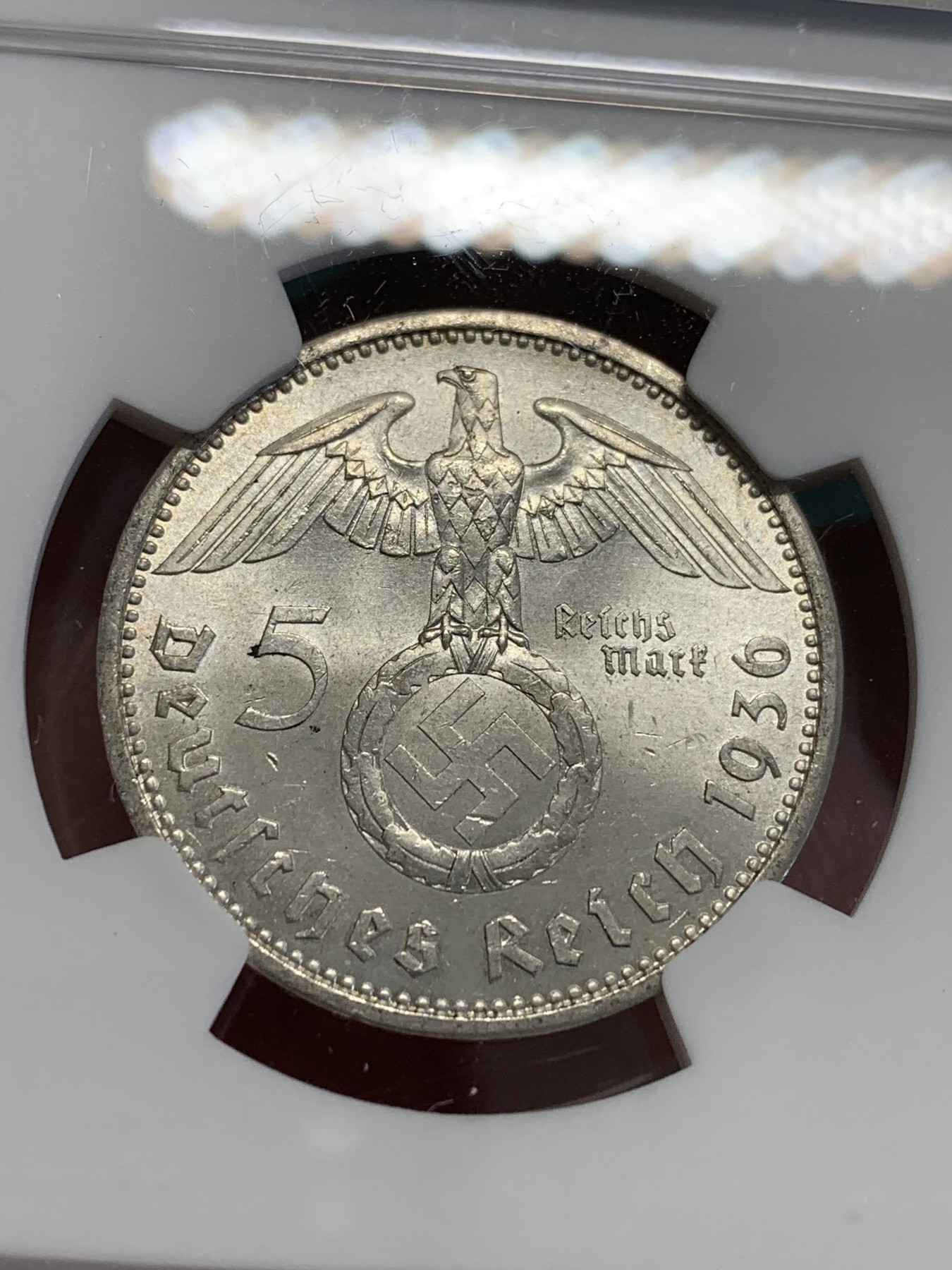 欢迎参加《竞宝斋》为国而庆 老张自藏专场 ，定制纪念章相赠 NGC MS63 德国 1936 兴登堡 5马克银币 转光 状态好