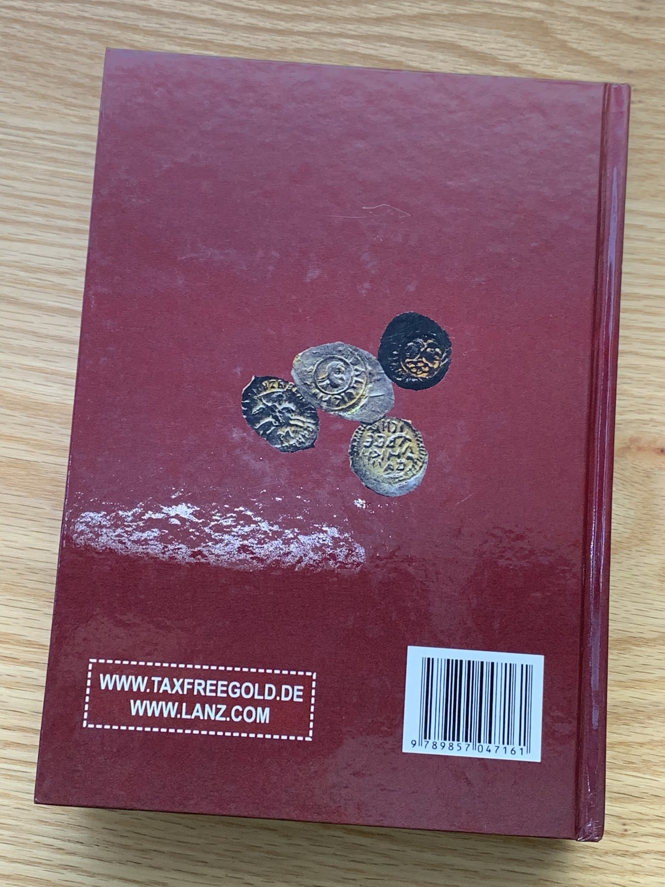 欢迎参加《竞宝斋》为国而庆 老张自藏专场 ，定制纪念章相赠 非原版 俄罗斯 1353-1533 硬币目录 厚达510页 重0.8公斤精装 多本随机发