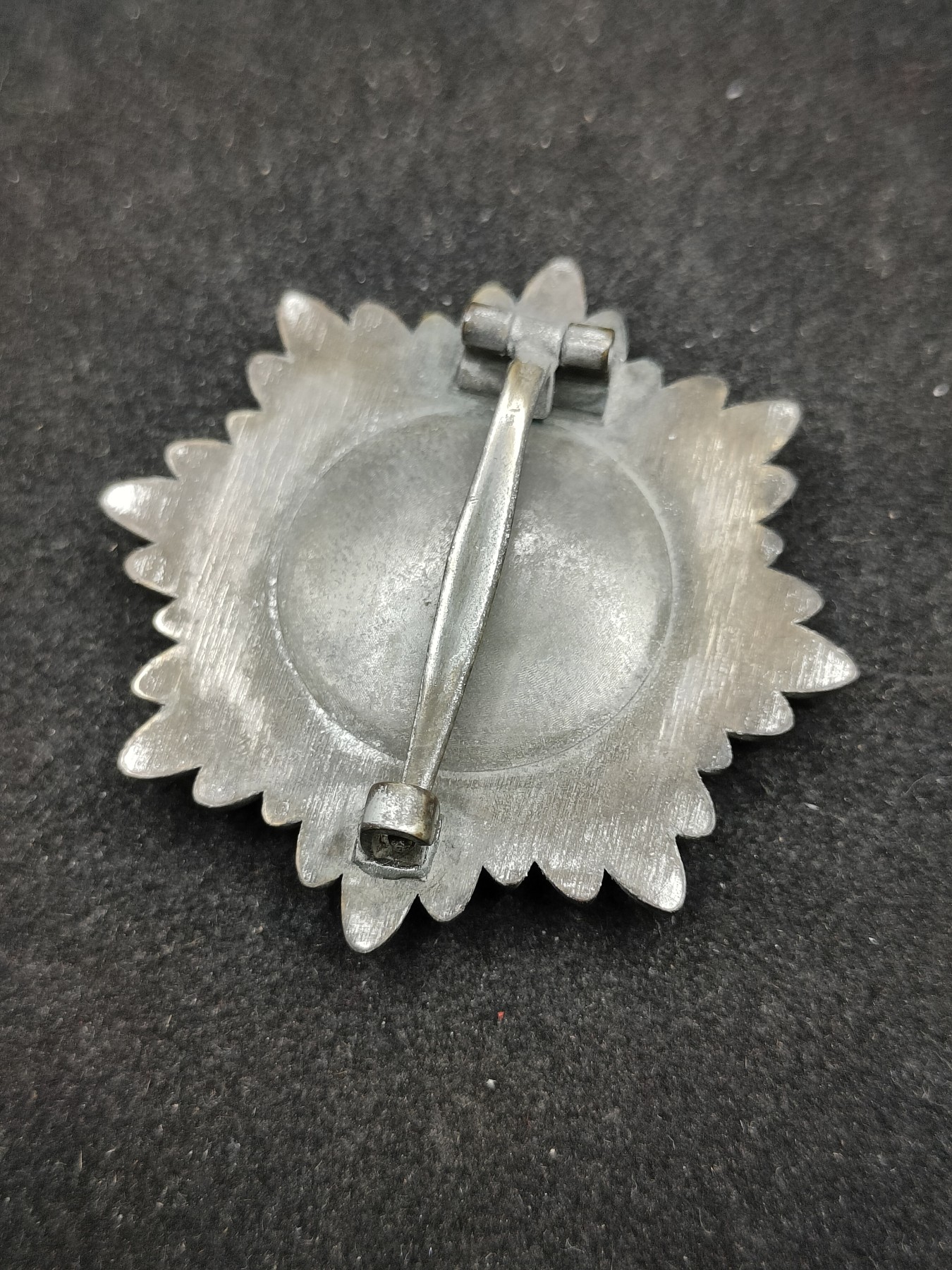 全场0元起拍 第97期 咸鱼国勋章拍卖专场 10月8日（周日）下午6：00开始 德国57版 带剑东方人民勋章 颁发给伪俄武装人员 德国军官