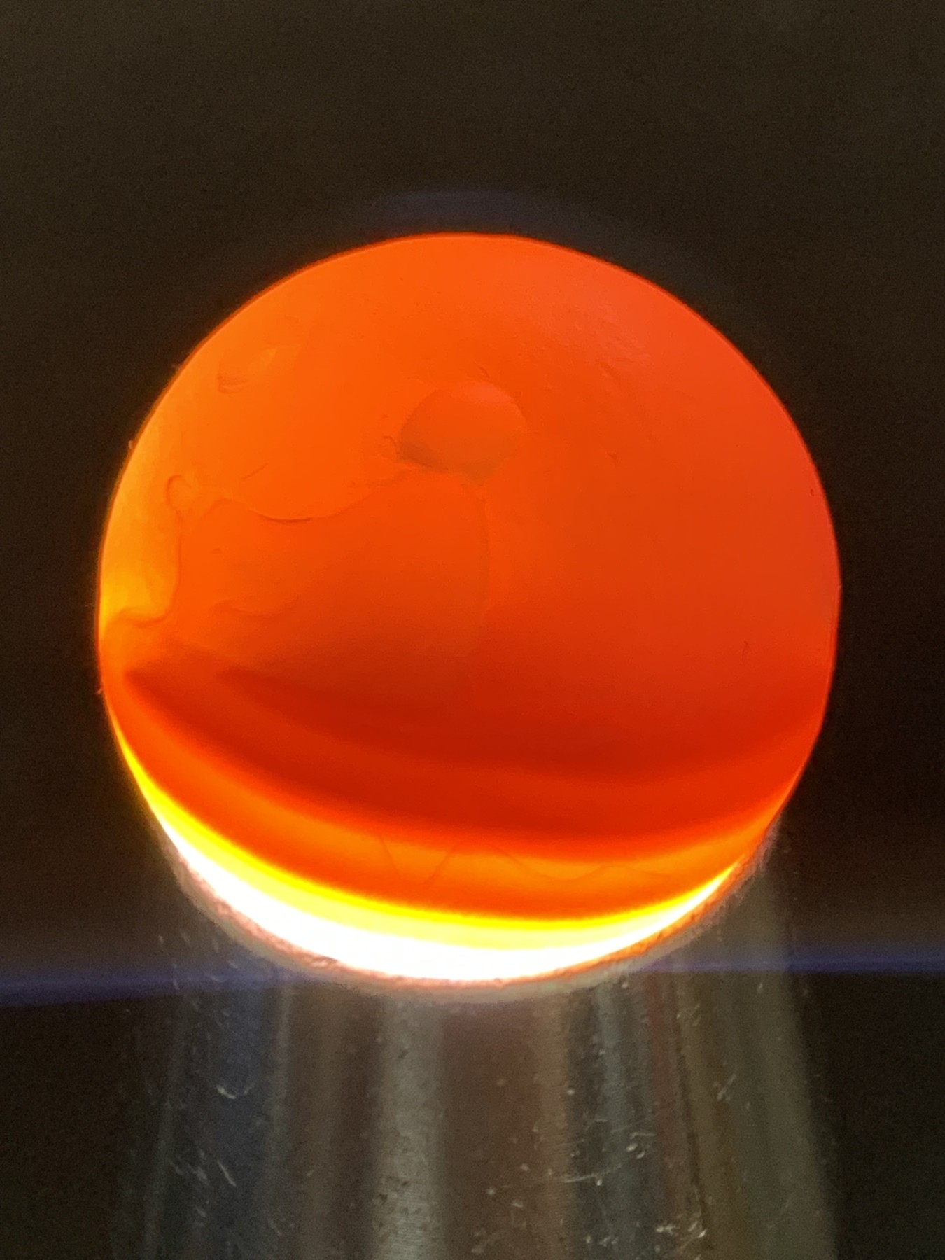 精美亚光高玉化巴西玛瑙手工俏色巧雕一叶知秋圆珠一个！