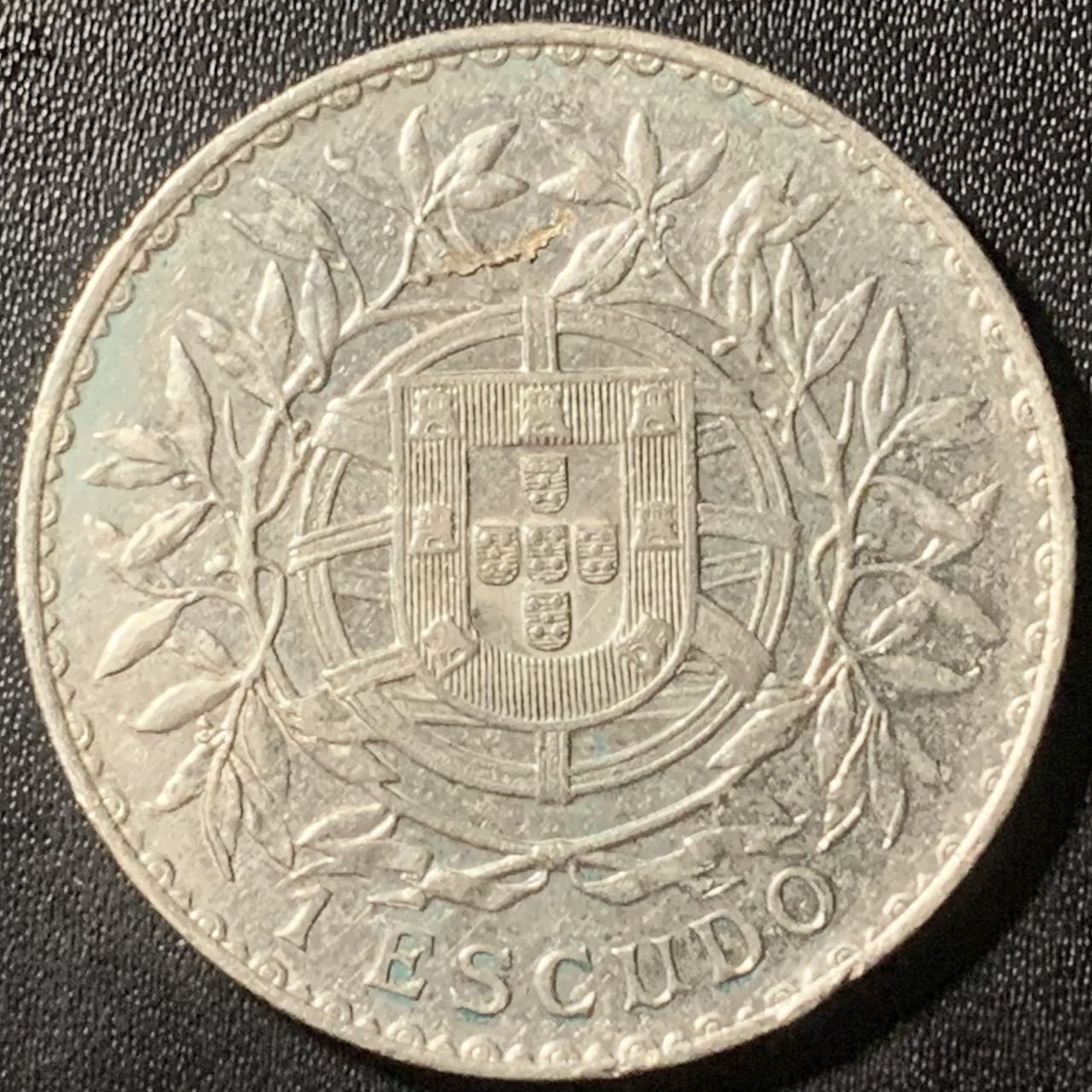 紫瑗钱币——第324期拍卖 葡萄牙 1915年 自由女神 1埃斯库多 25克 0.835银