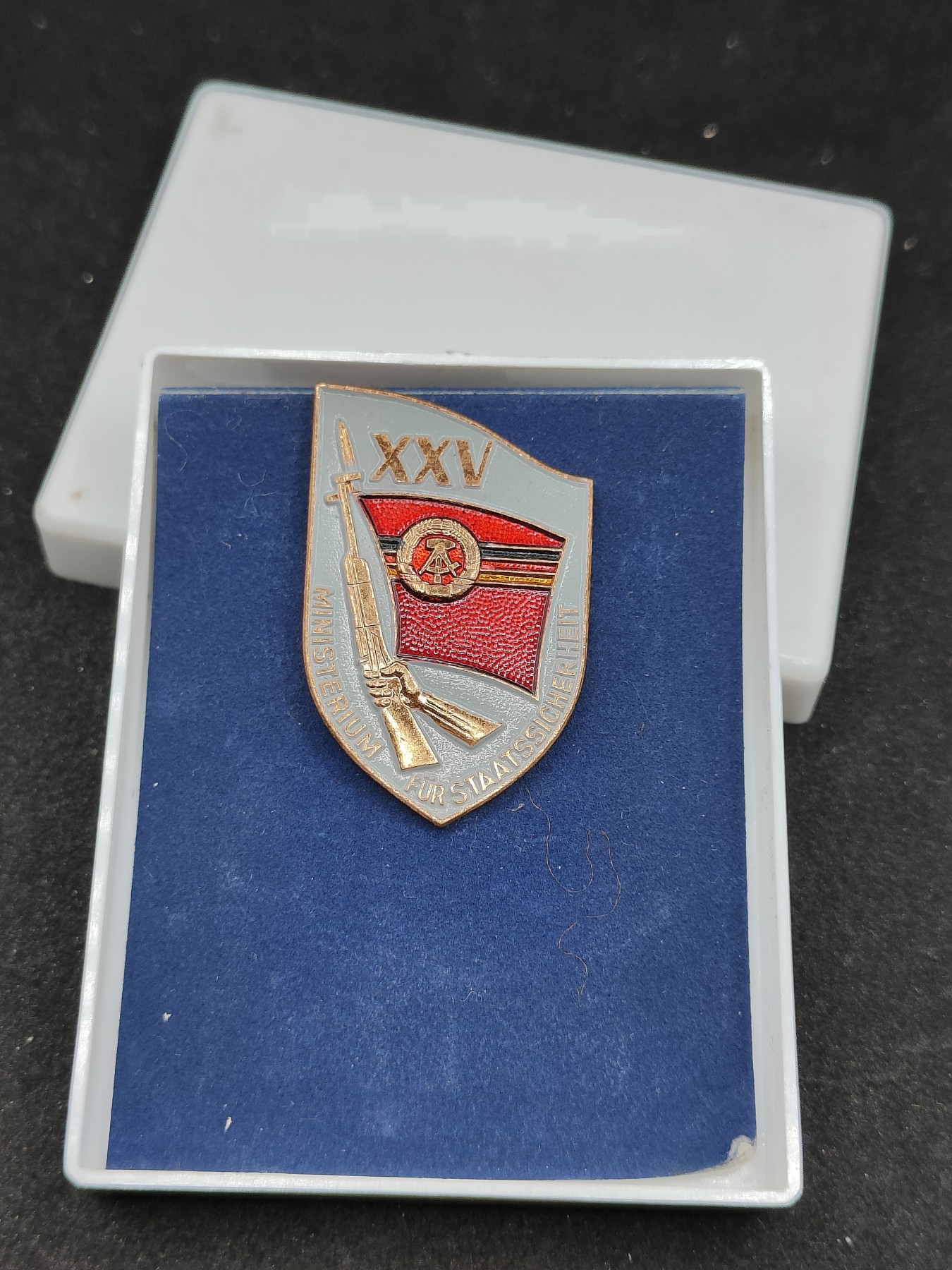 全场0元起拍 第97期 咸鱼国勋章拍卖专场 10月8日（周日）下午6：00开始 东德史塔西国安中校SIEBENHÜHNER·Bruno获得，史塔西25周年纪念章