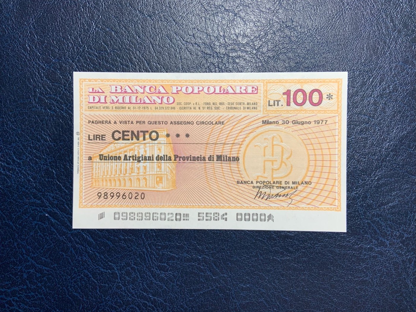 收藏联盟Quantum Auction 第294期拍卖 巴哈马彩背女王珍品 意大利1977年米兰银行100里拉革命临时紧急币 品相全新UNC 少见