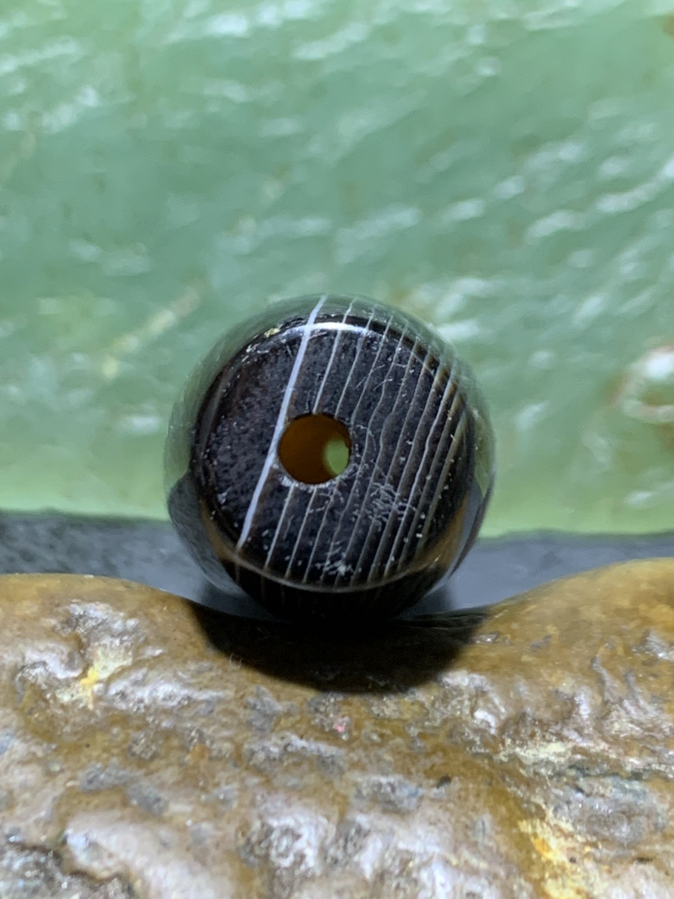 药师玛瑙手工雕刻一心向佛随形桶珠一颗