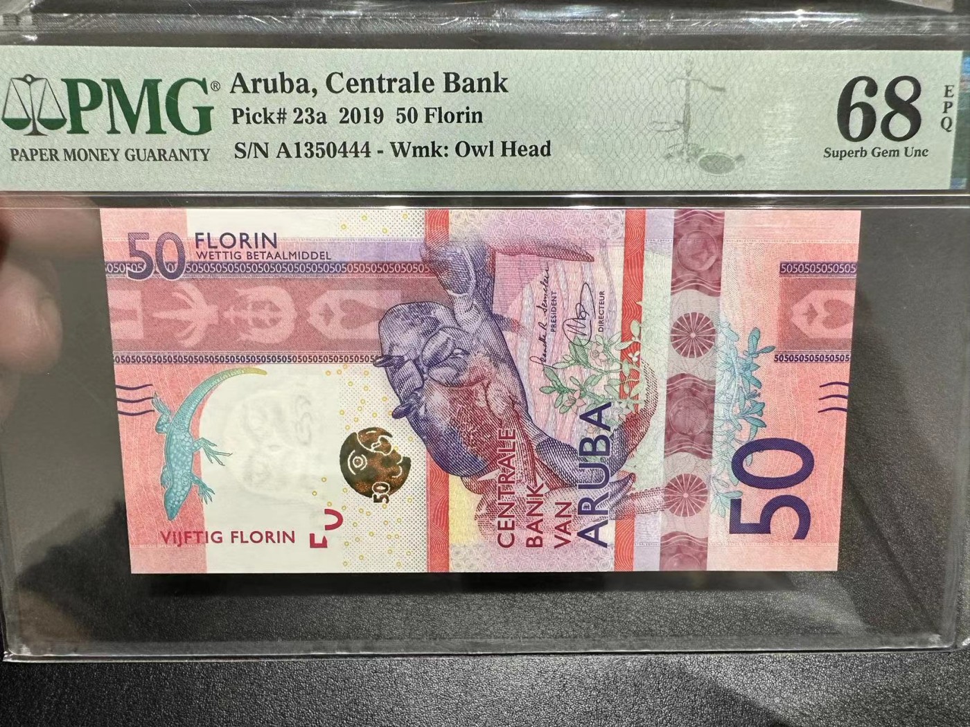 《外钞收藏家》第三百零三期（连拍第二场） 2019年阿鲁巴50福林 PMG68 A冠 豹子号444