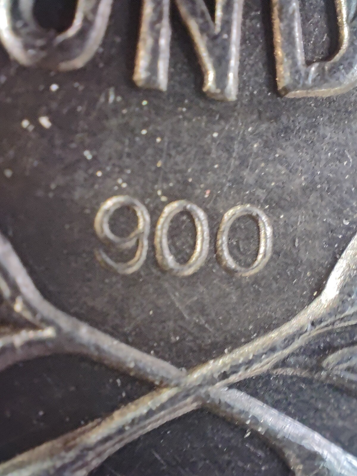 全场0元起拍 第97期 咸鱼国勋章拍卖专场 10月8日（周日）下午6：00开始 早期900银 带标 东德史塔西国安中校SIEBENHÜHNER·Bruno获得，东德人民军 5-20年圆满服役奖章一套联排带略