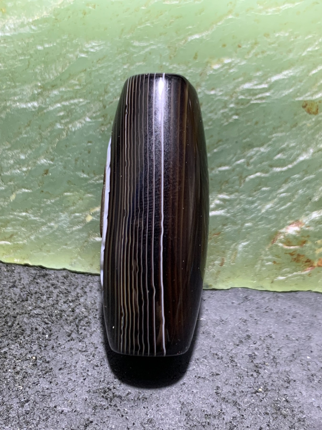 药师玛瑙手工雕刻一心向佛随形桶珠一颗