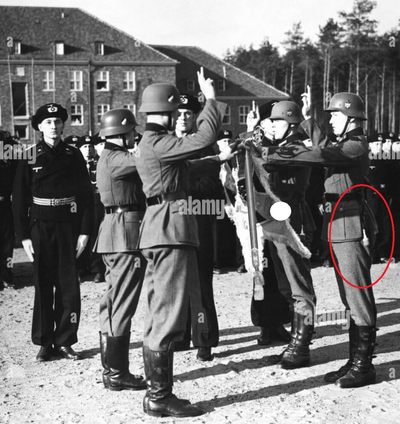 盛世勋华——号角文化勋章邮票专场拍卖第162期 - 德国98k礼服用BAYONET 条电镀完好 带厂标（Alcoso, Solingen）